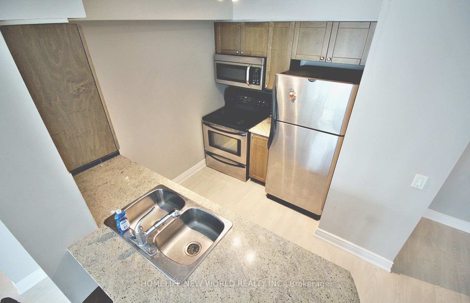 #3613 - 763 Bay Street Property Photo 1