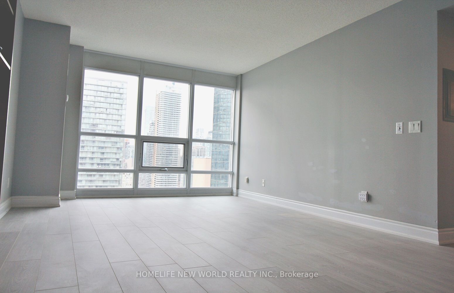 #3613 - 763 Bay Street Property Photo 5