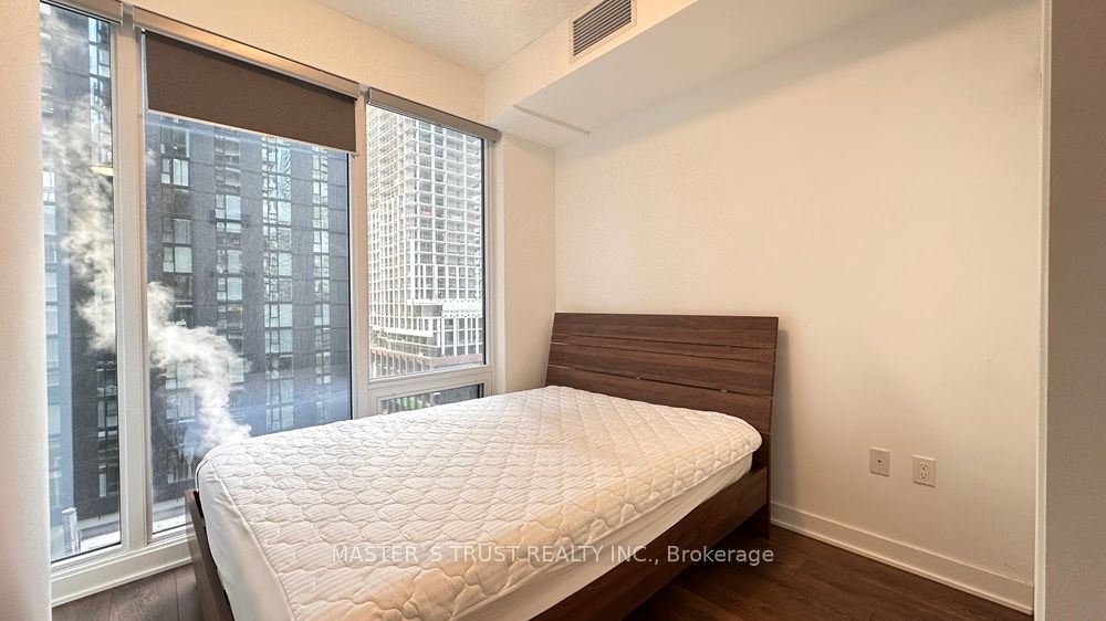 #1502 - 125 Blue Jays Way Property Photo 15