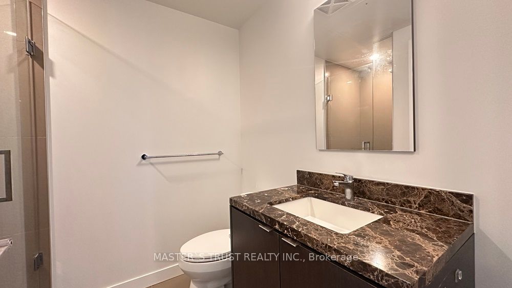 #1502 - 125 Blue Jays Way Property Photo 19