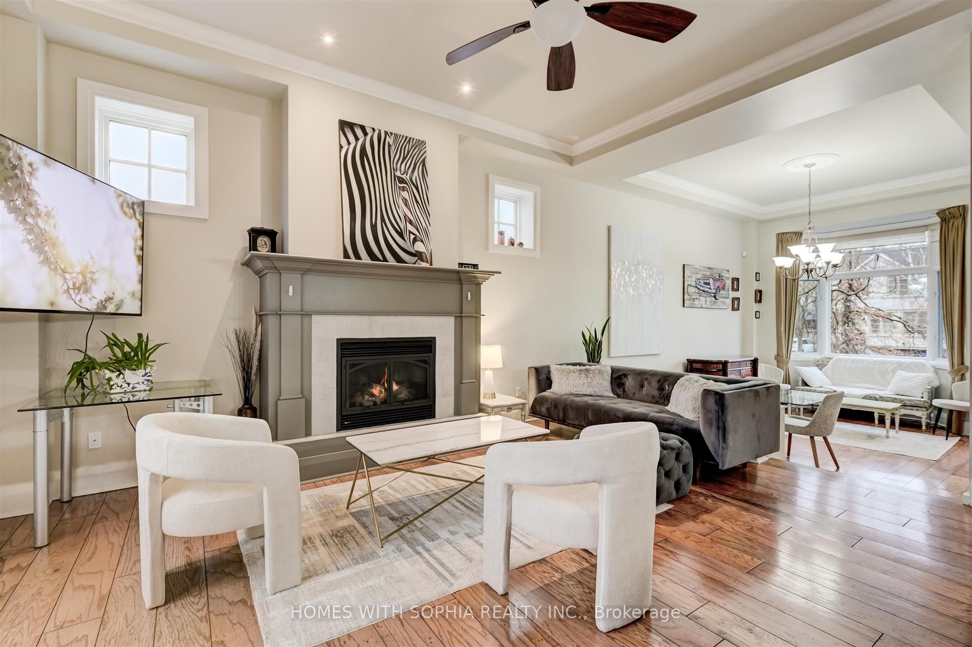 162 Glenvale Boulevard Property Photo 1
