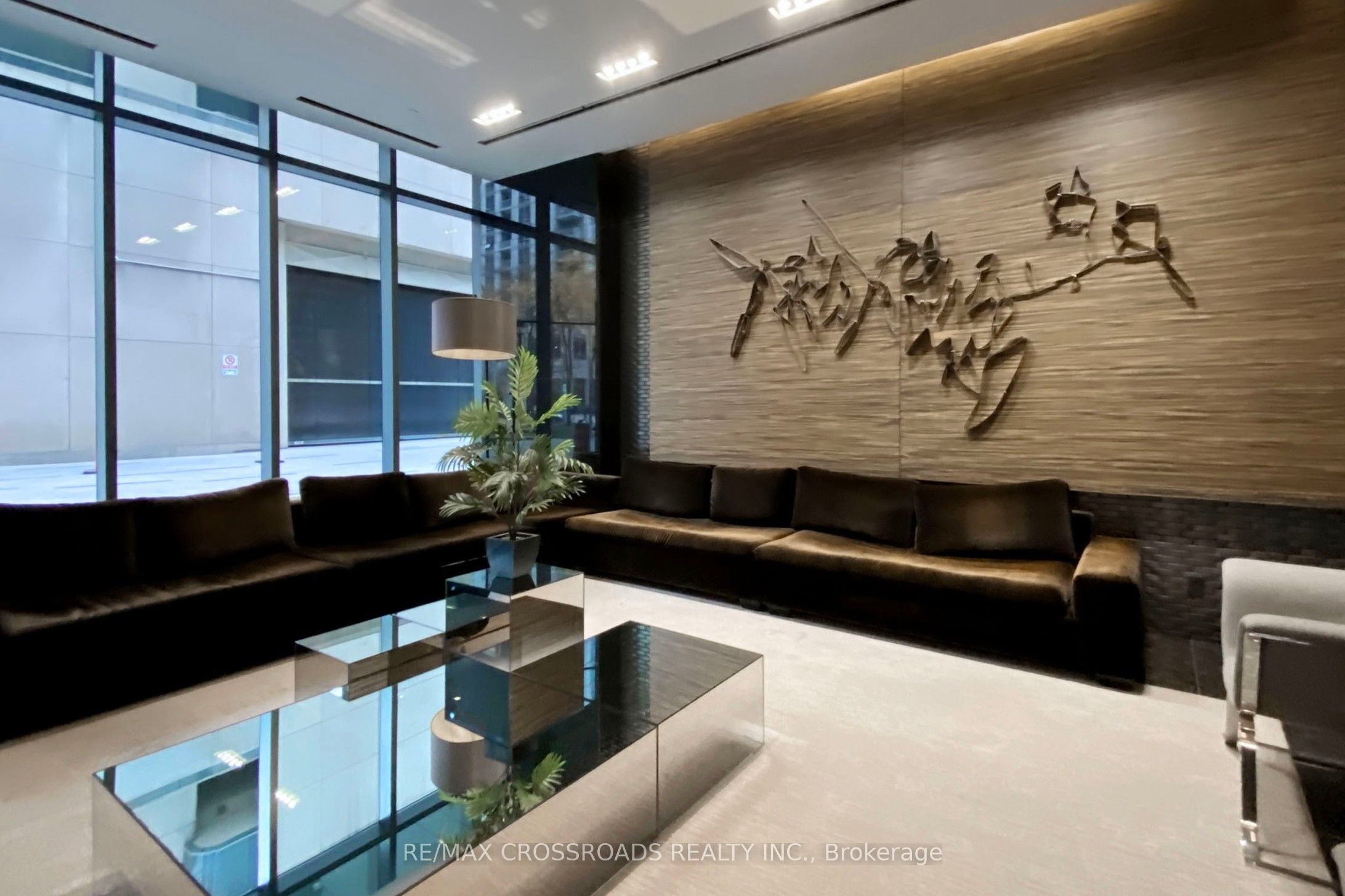 #1507 - 770 Bay Street Property Photo 2
