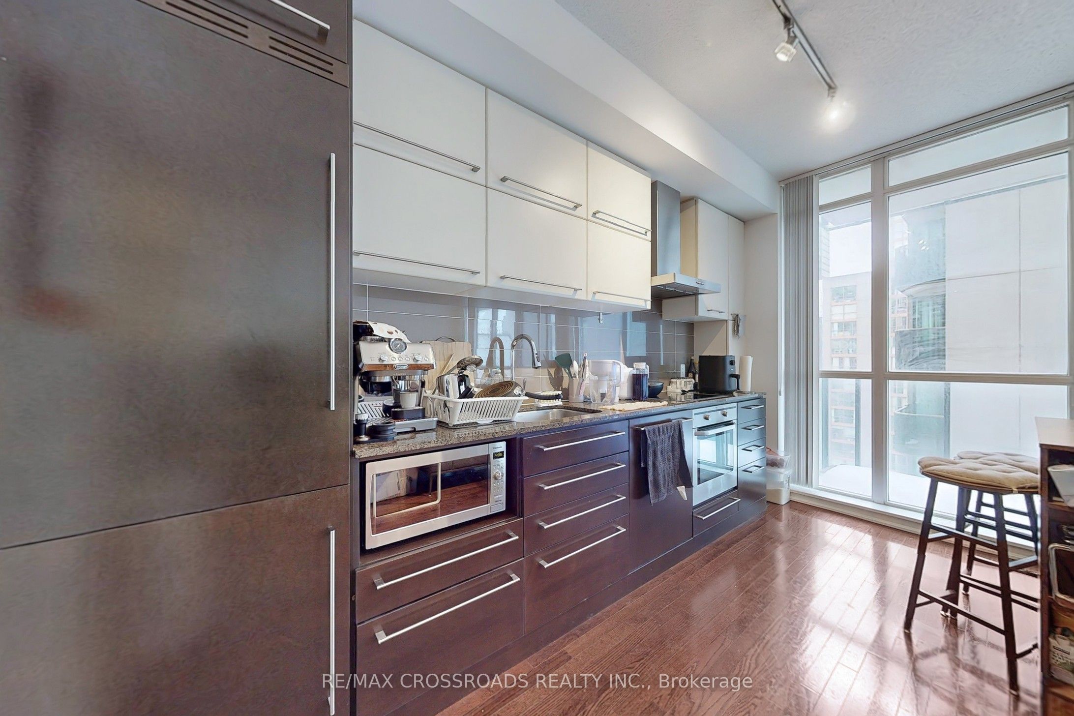 #1507 - 770 Bay Street Property Photo 8