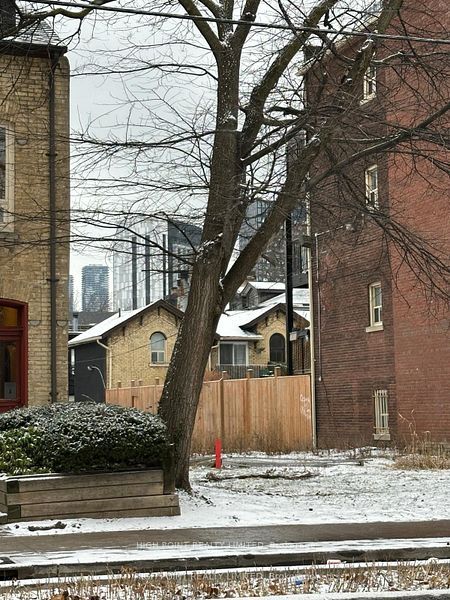 185 Gerrard Street Property Photo 1