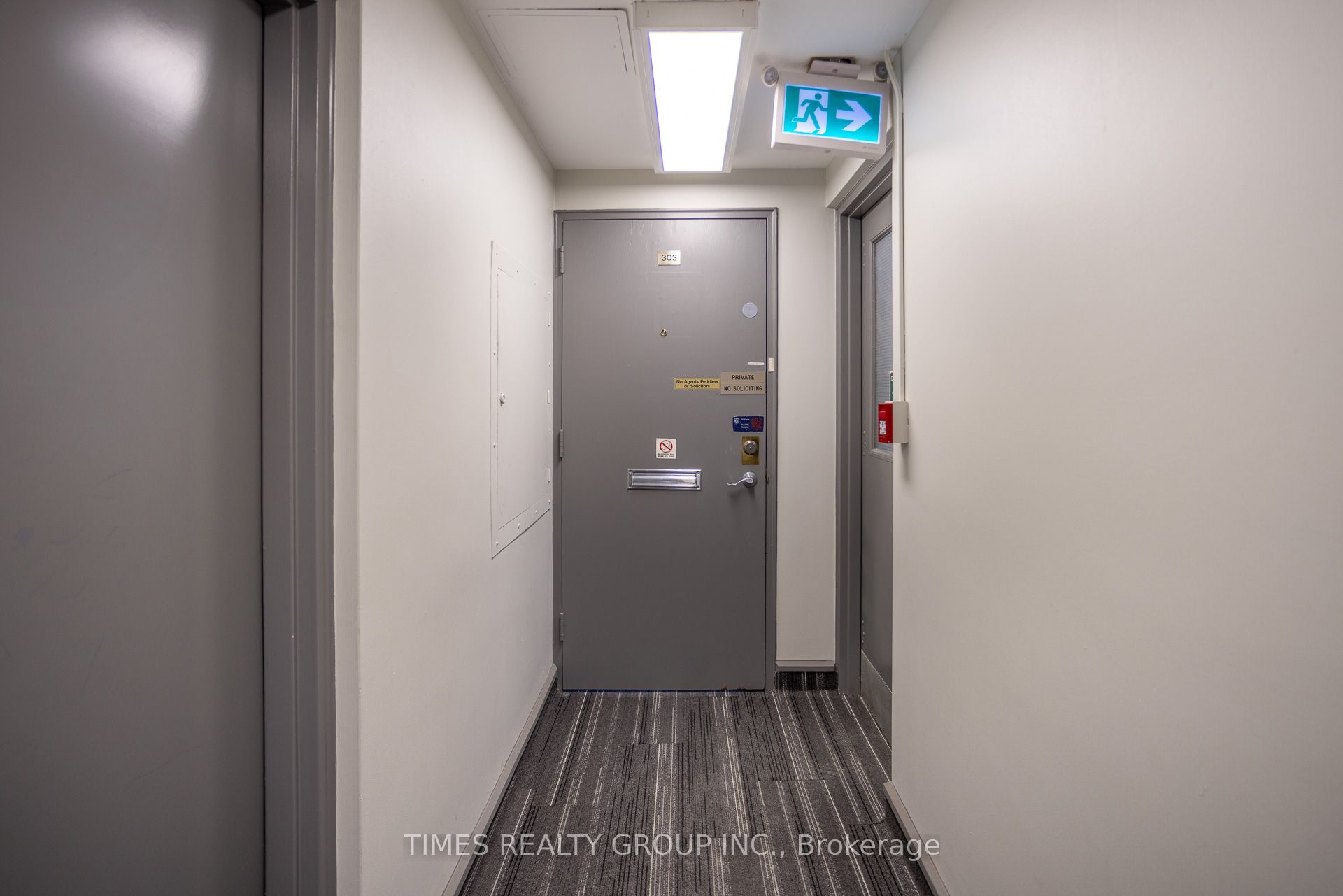 #300 - 801 Eglinton Avenue Property Photo 6