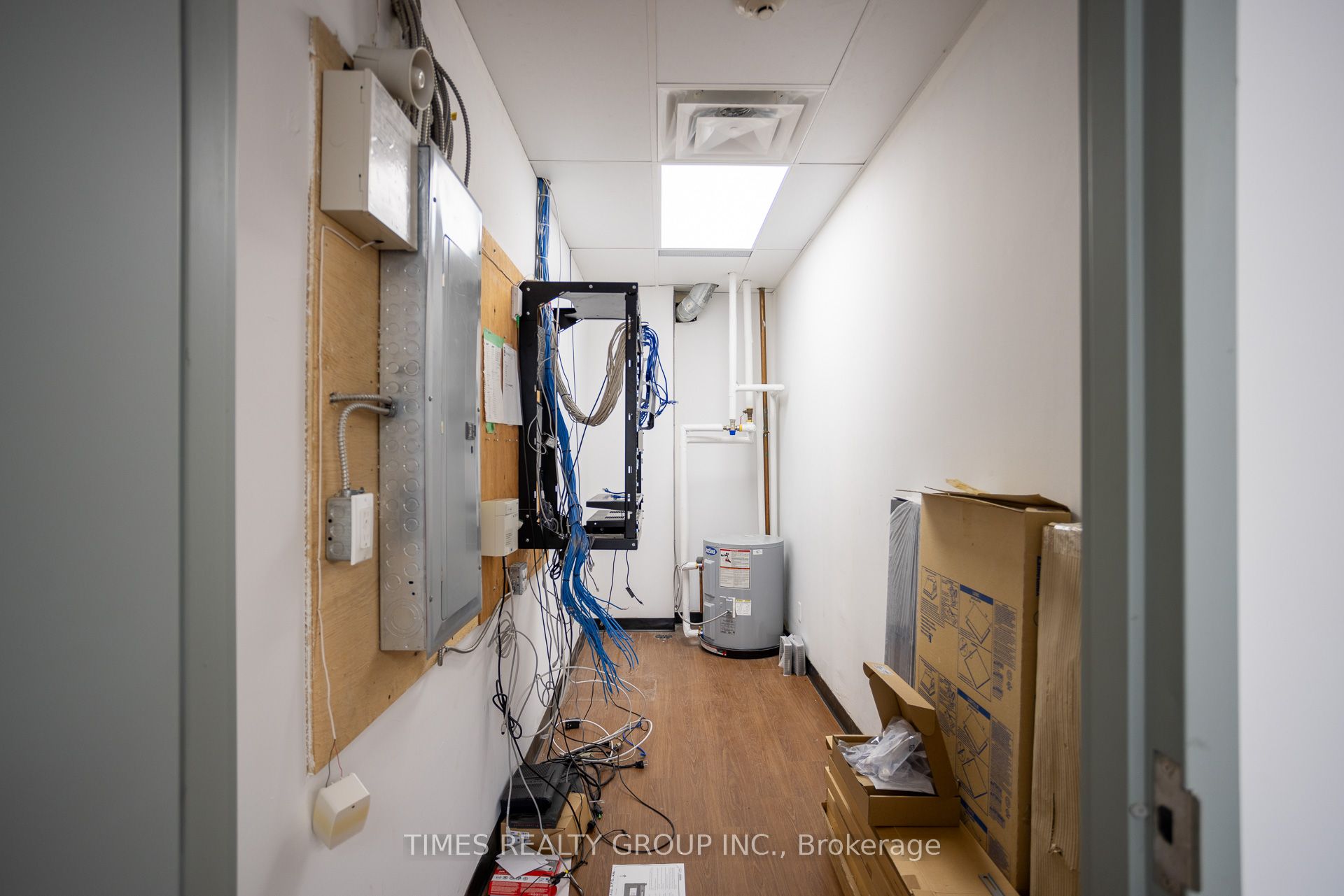 #300 - 801 Eglinton Avenue Property Photo 19