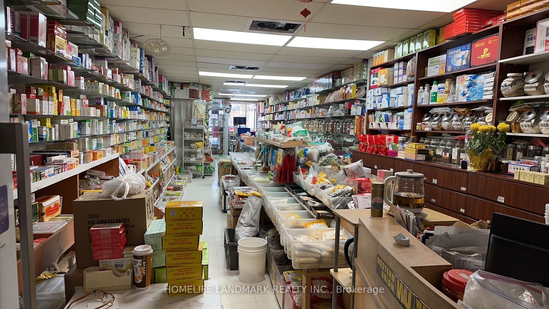 480 Dundas Street Property Photo 5