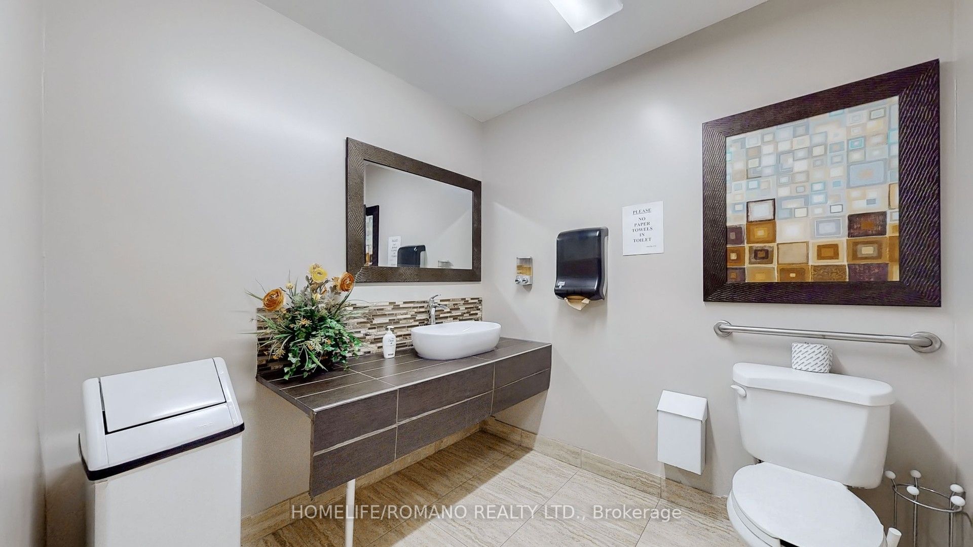 #c3 - 800 Sheppard Avenue Property Photo 7