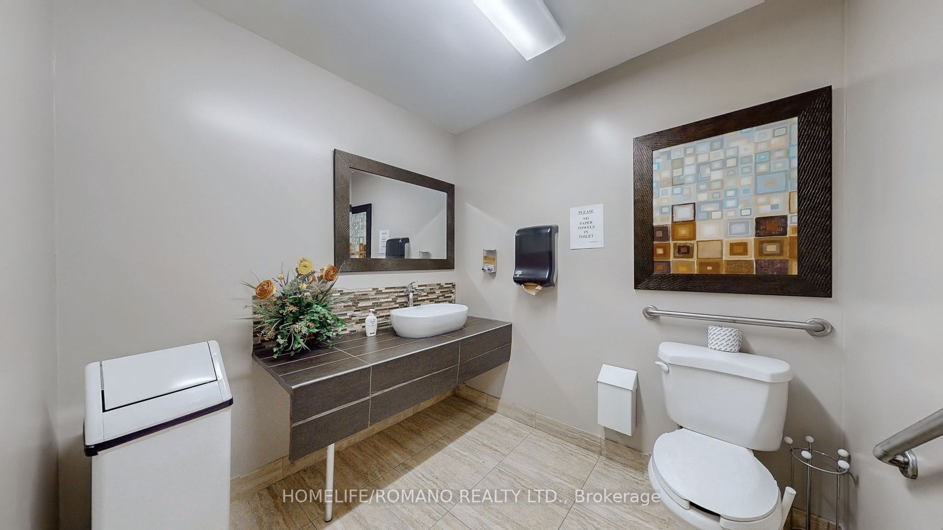 #c1 - 800 Sheppard Avenue Property Photo 6