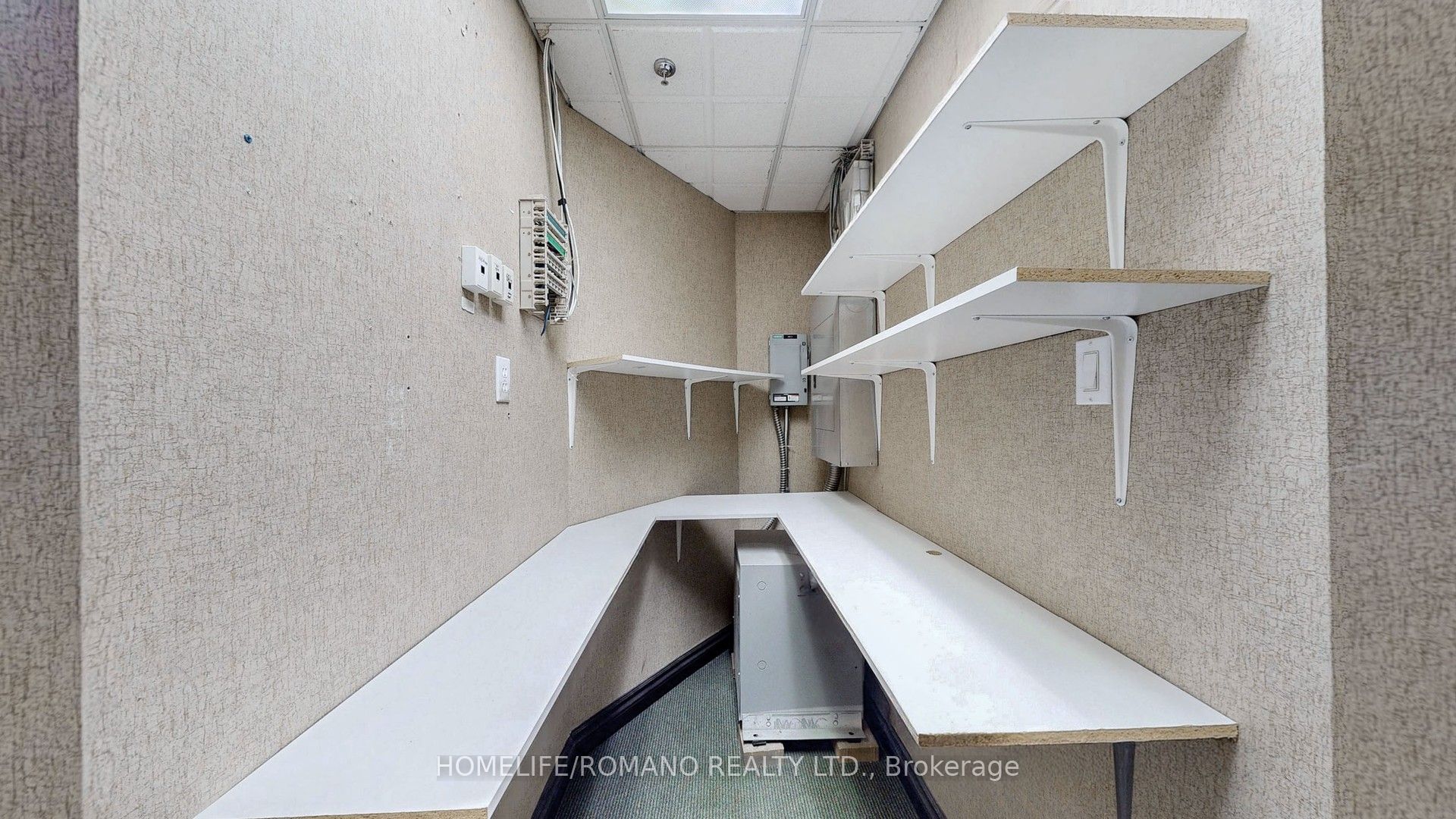 #c1 - 800 Sheppard Avenue Property Photo 10