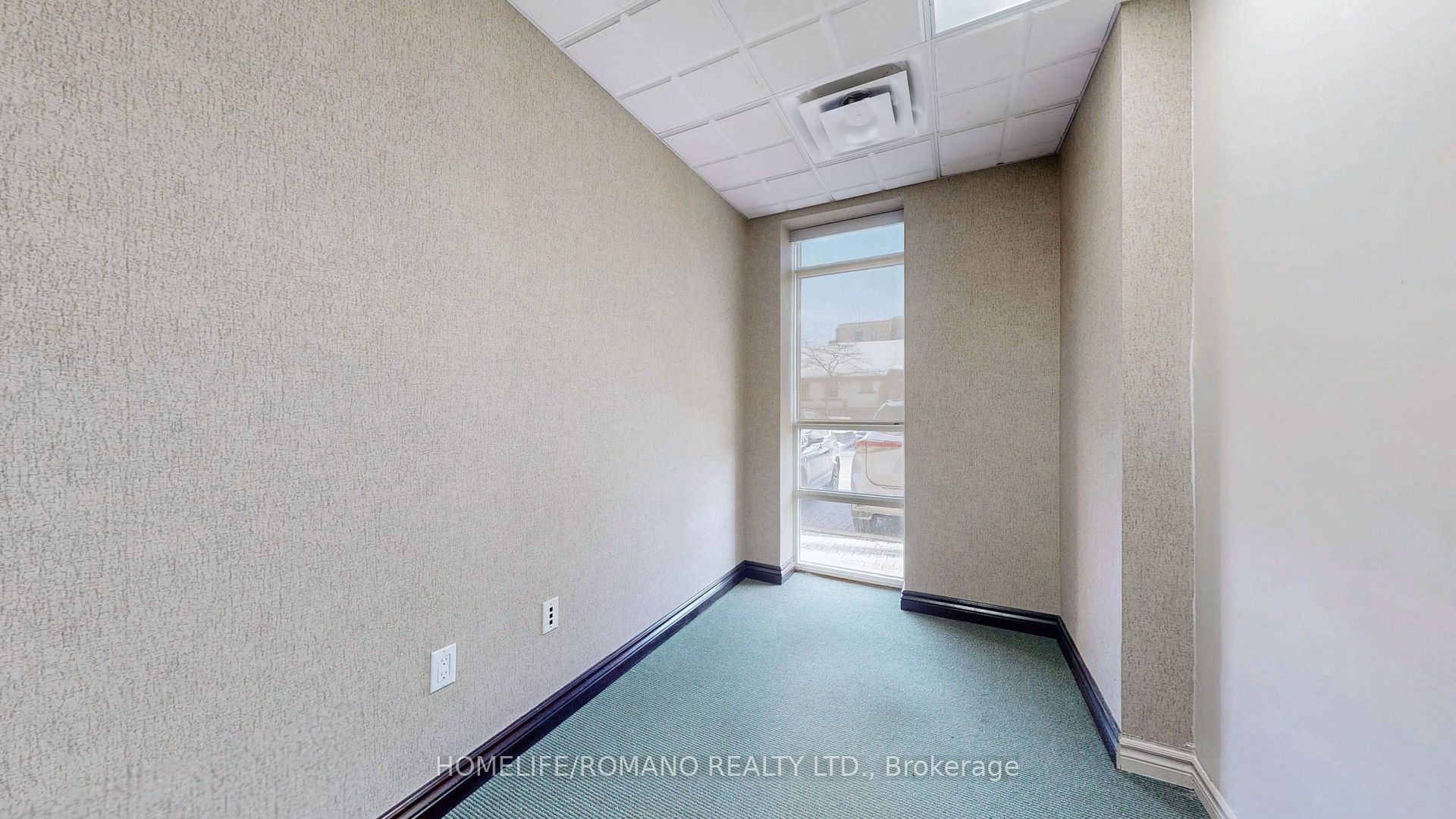 #c1 - 800 Sheppard Avenue Property Photo 13