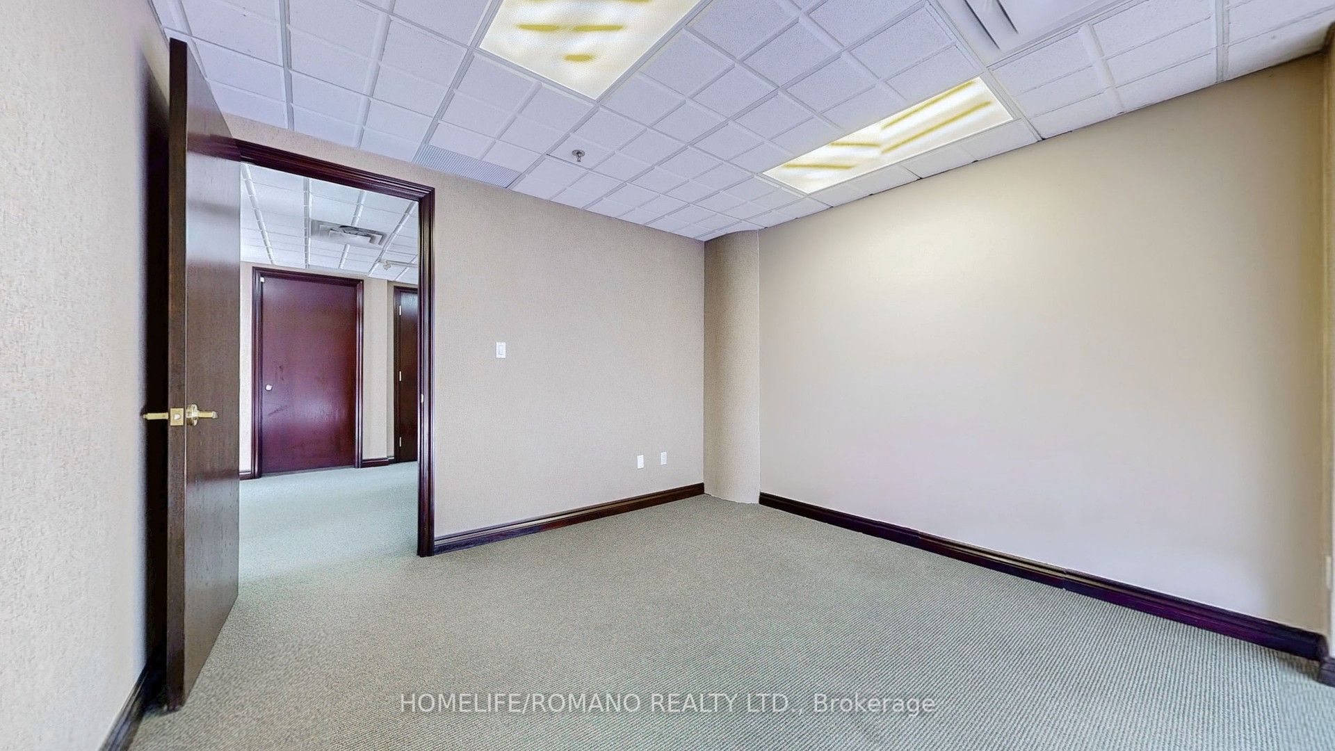 #c1 - 800 Sheppard Avenue Property Photo 19