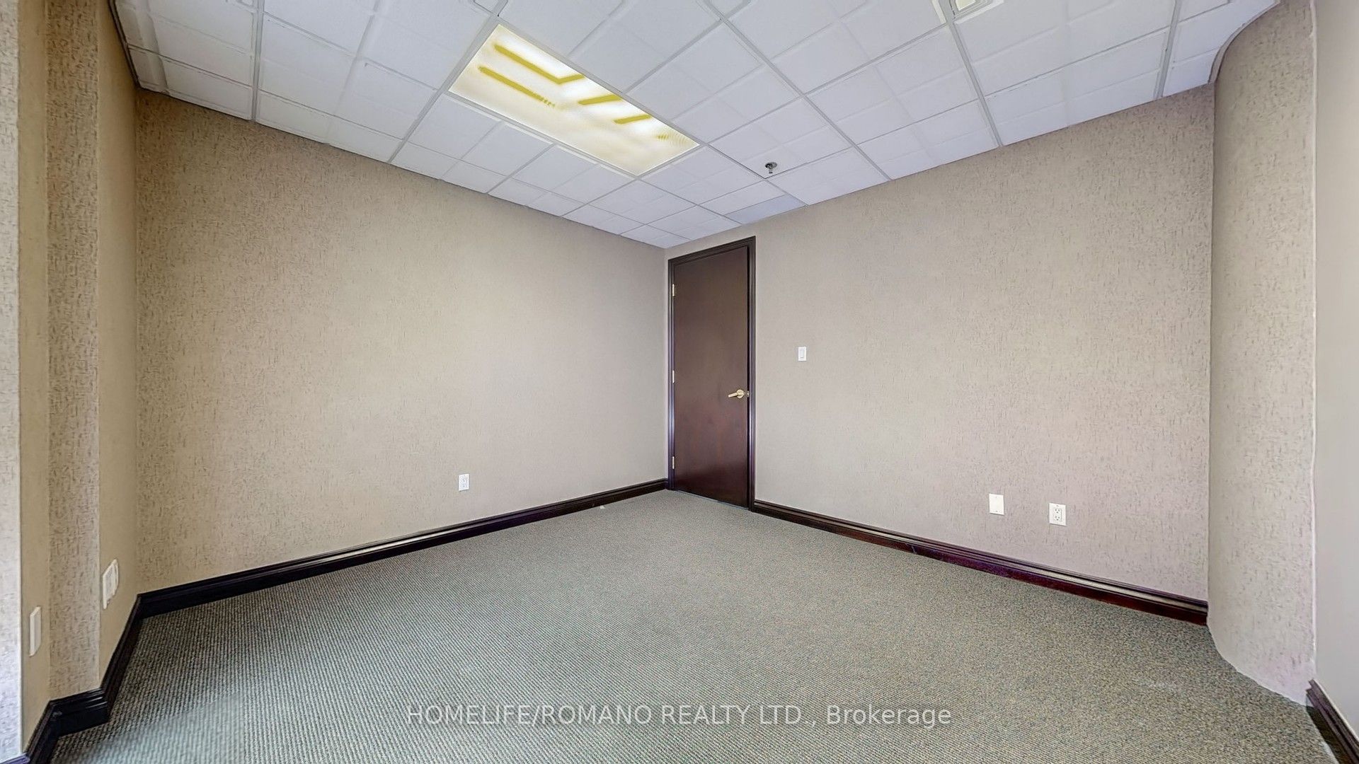 #c1 - 800 Sheppard Avenue Property Photo 20
