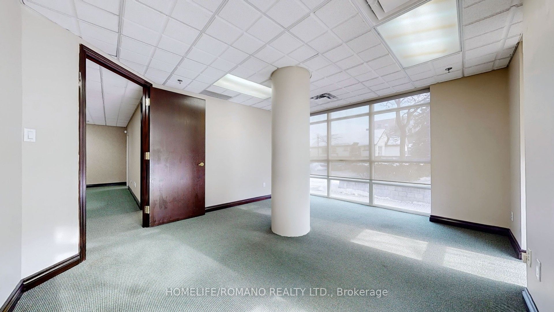 #c1 - 800 Sheppard Avenue Property Photo 23