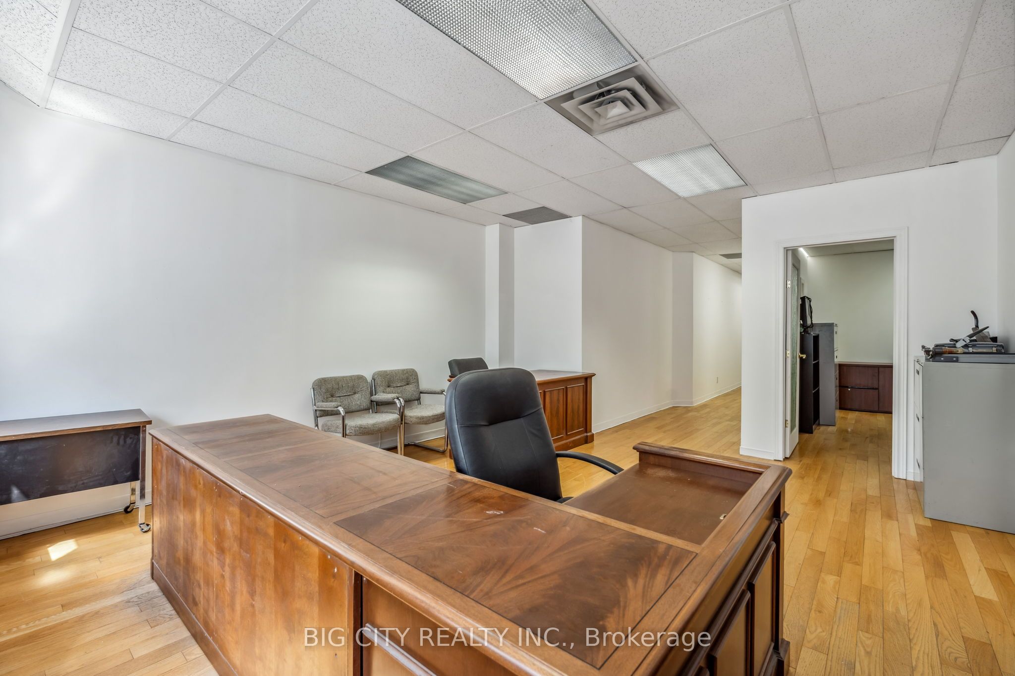 #200 - 100 Front Street Property Photo 7