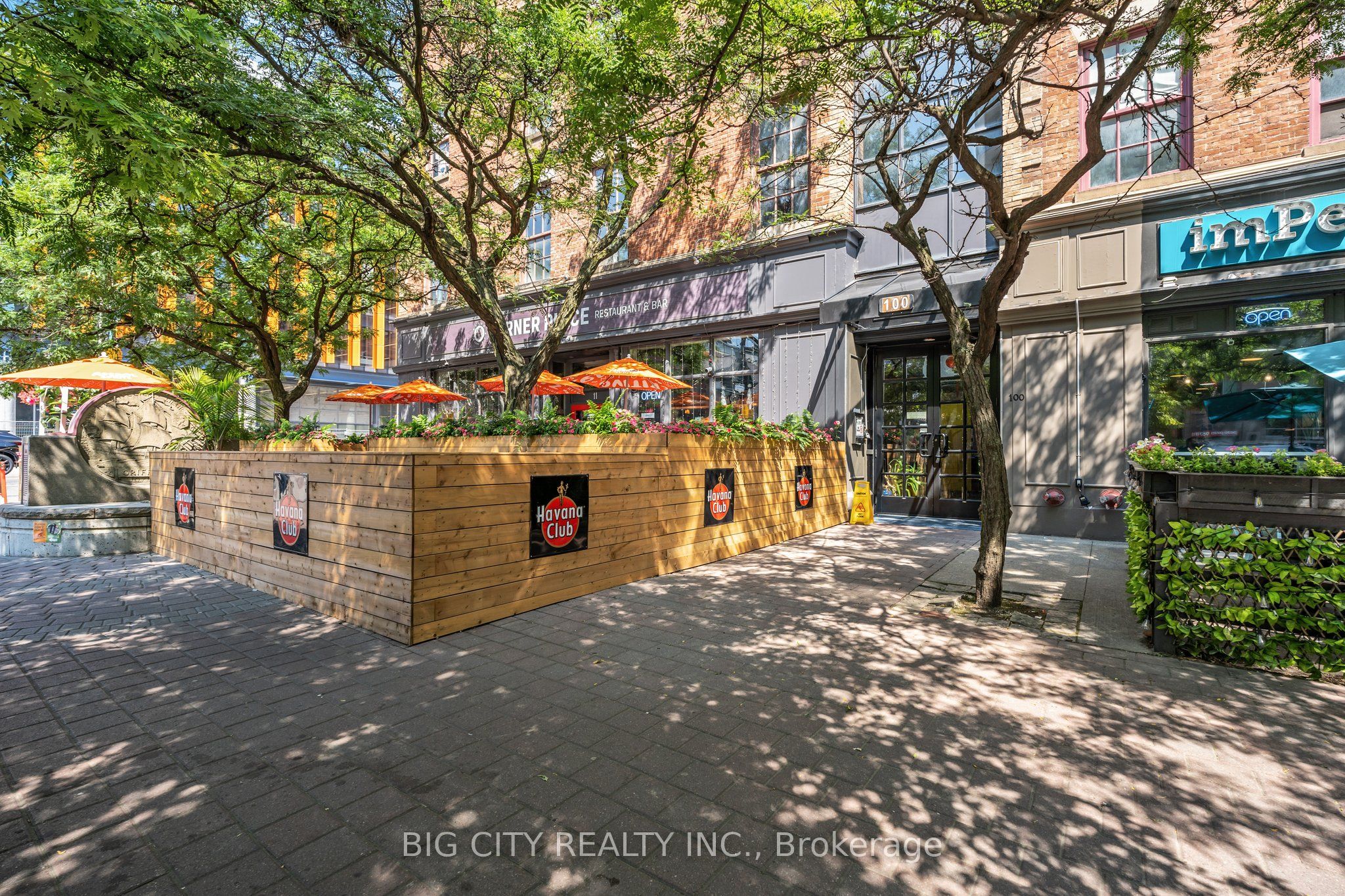 #201 - 100 Front Street Property Photo 3
