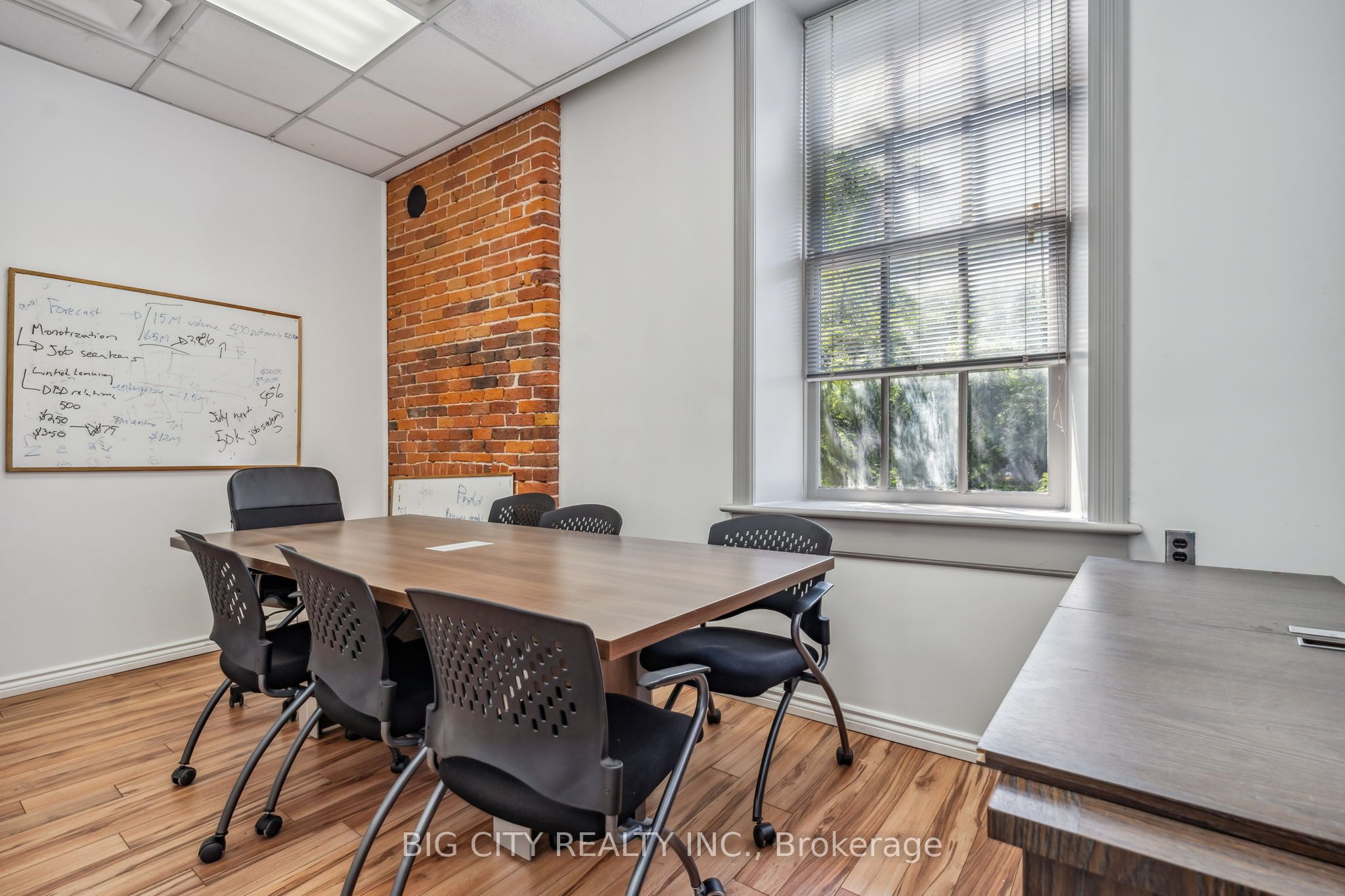 #201 - 100 Front Street Property Photo 15