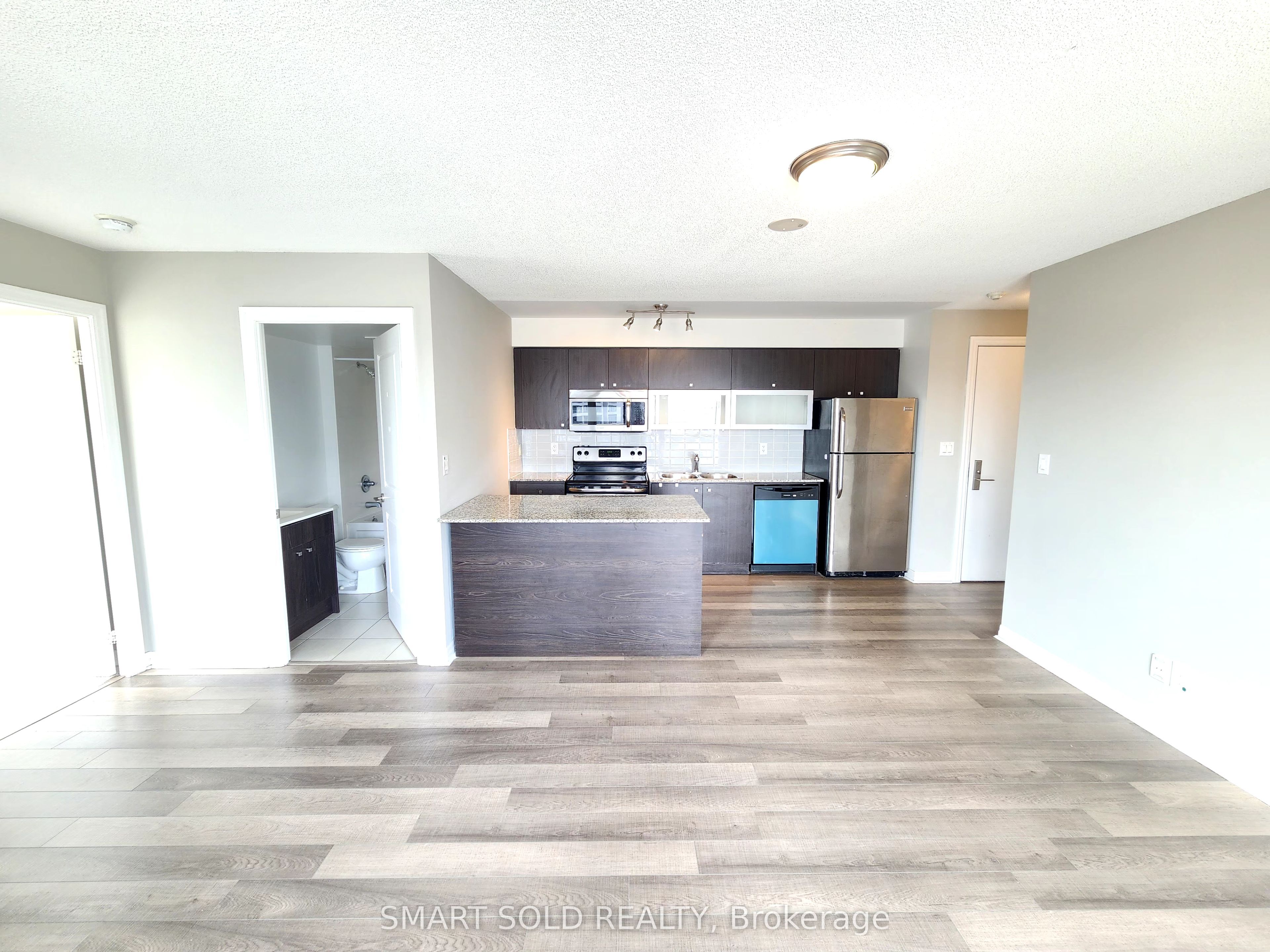 #510 - 2015 Sheppard Avenue Property Photo 7