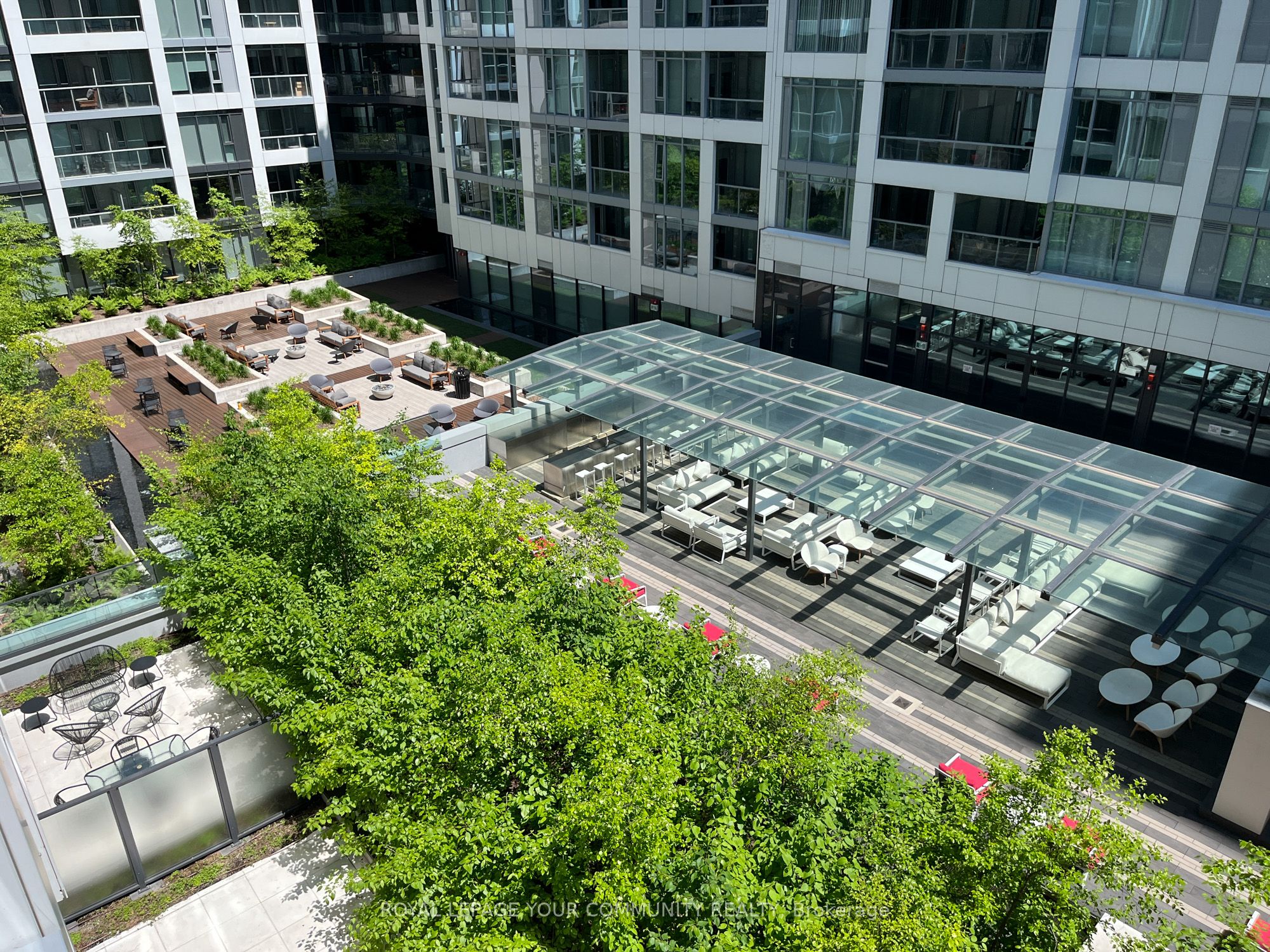 #517w - 27 Bathurst Street Property Photo 23