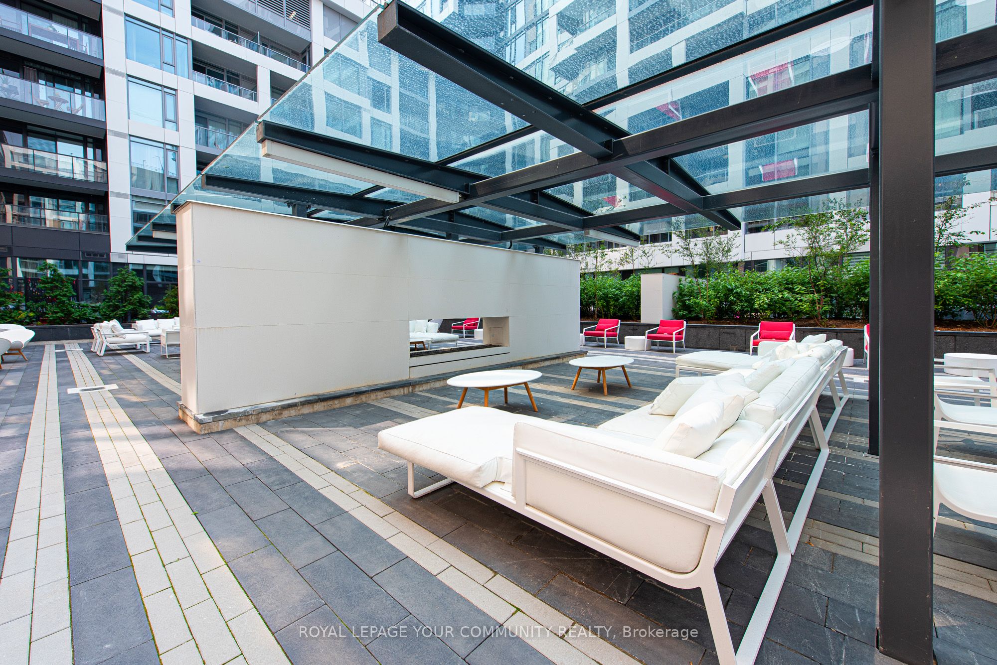 #517w - 27 Bathurst Street Property Photo 35
