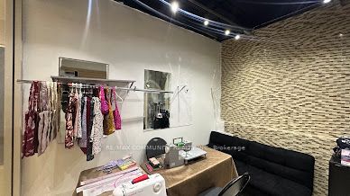 #89 - 384 Yonge Street Property Photo 1