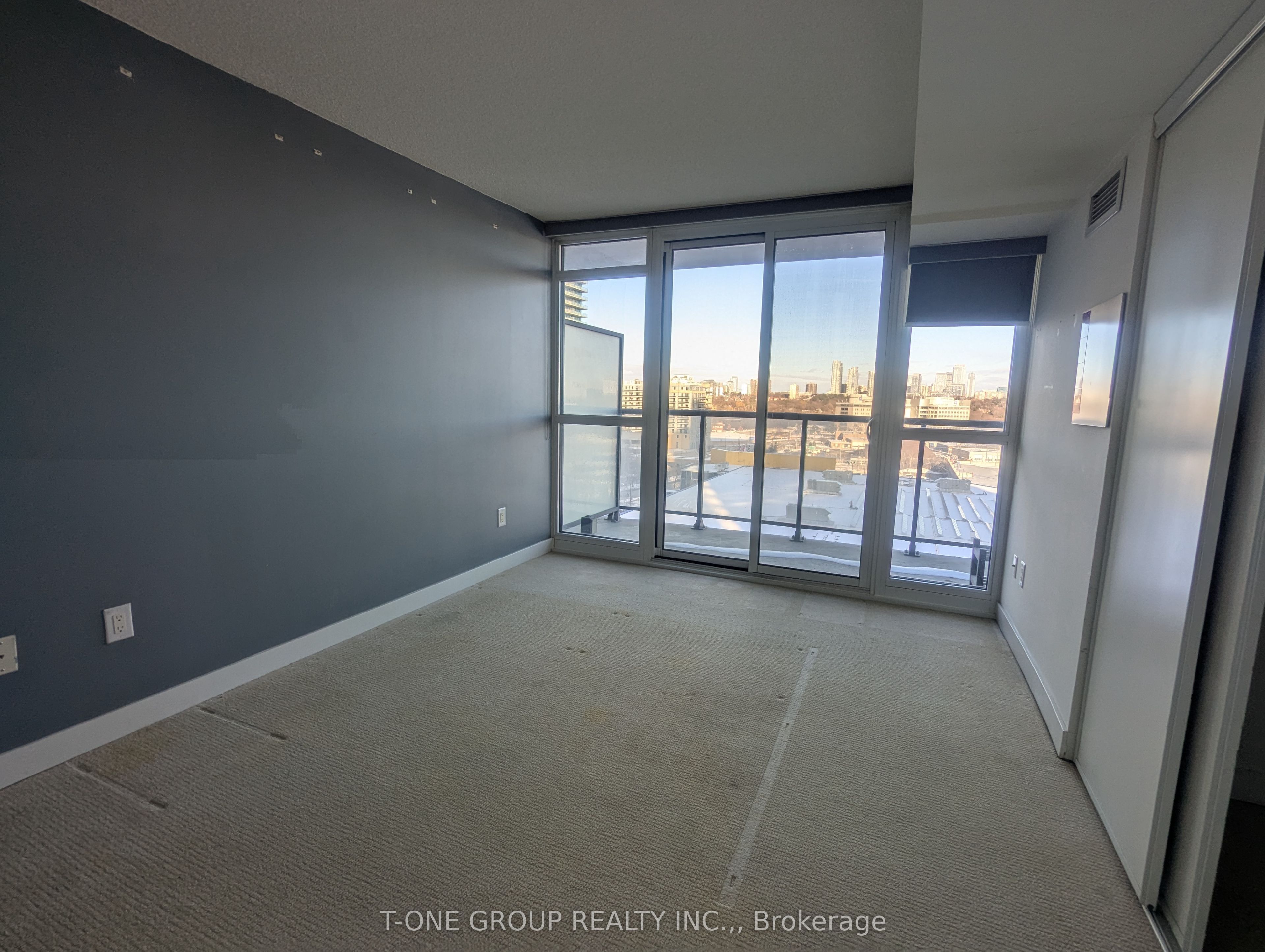 #908 - 121 Mcmahon Drive Property Photo 9