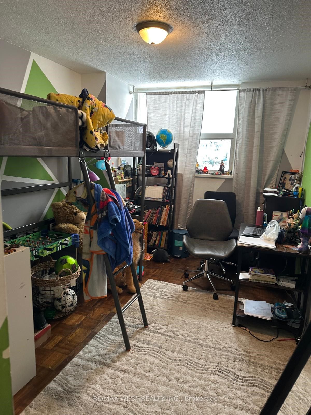 #902 - 5949 Yonge Street Property Photo 6