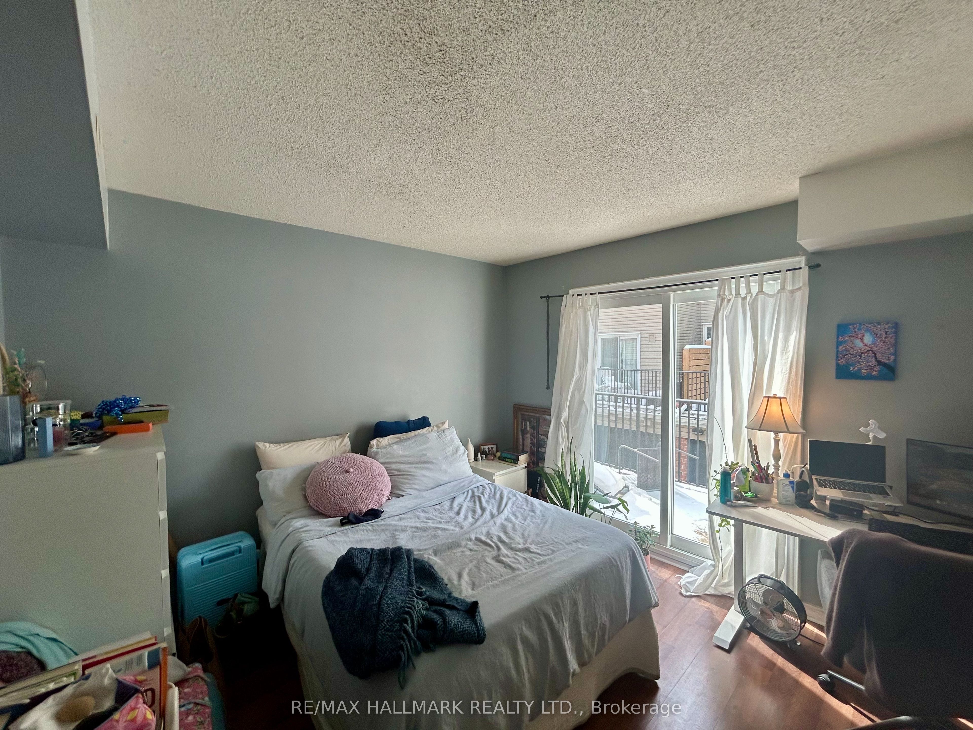 #602 - 100 Strachan Avenue Property Photo 6