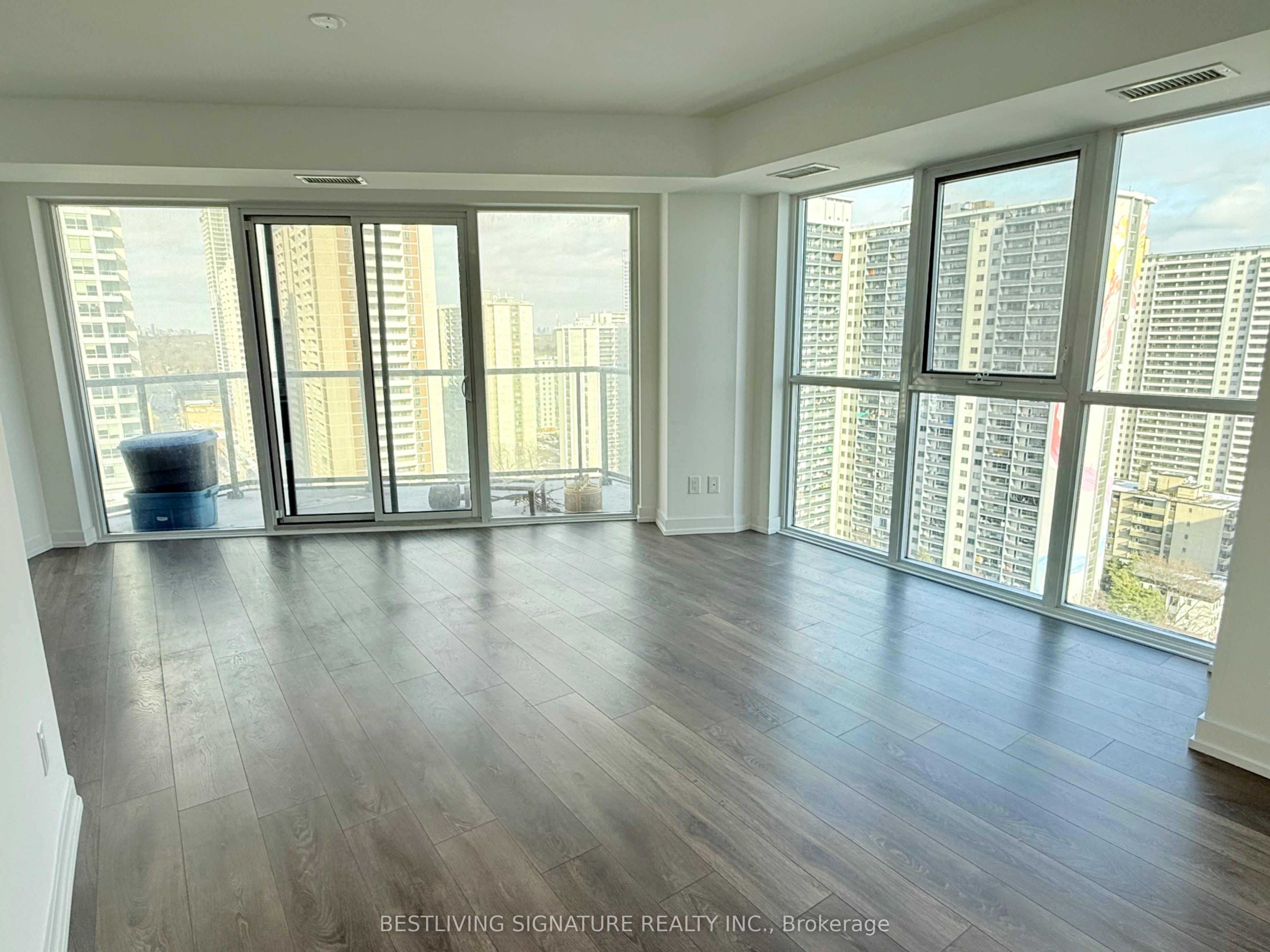 #1803 - 159 Wellesley Street Property Photo 2