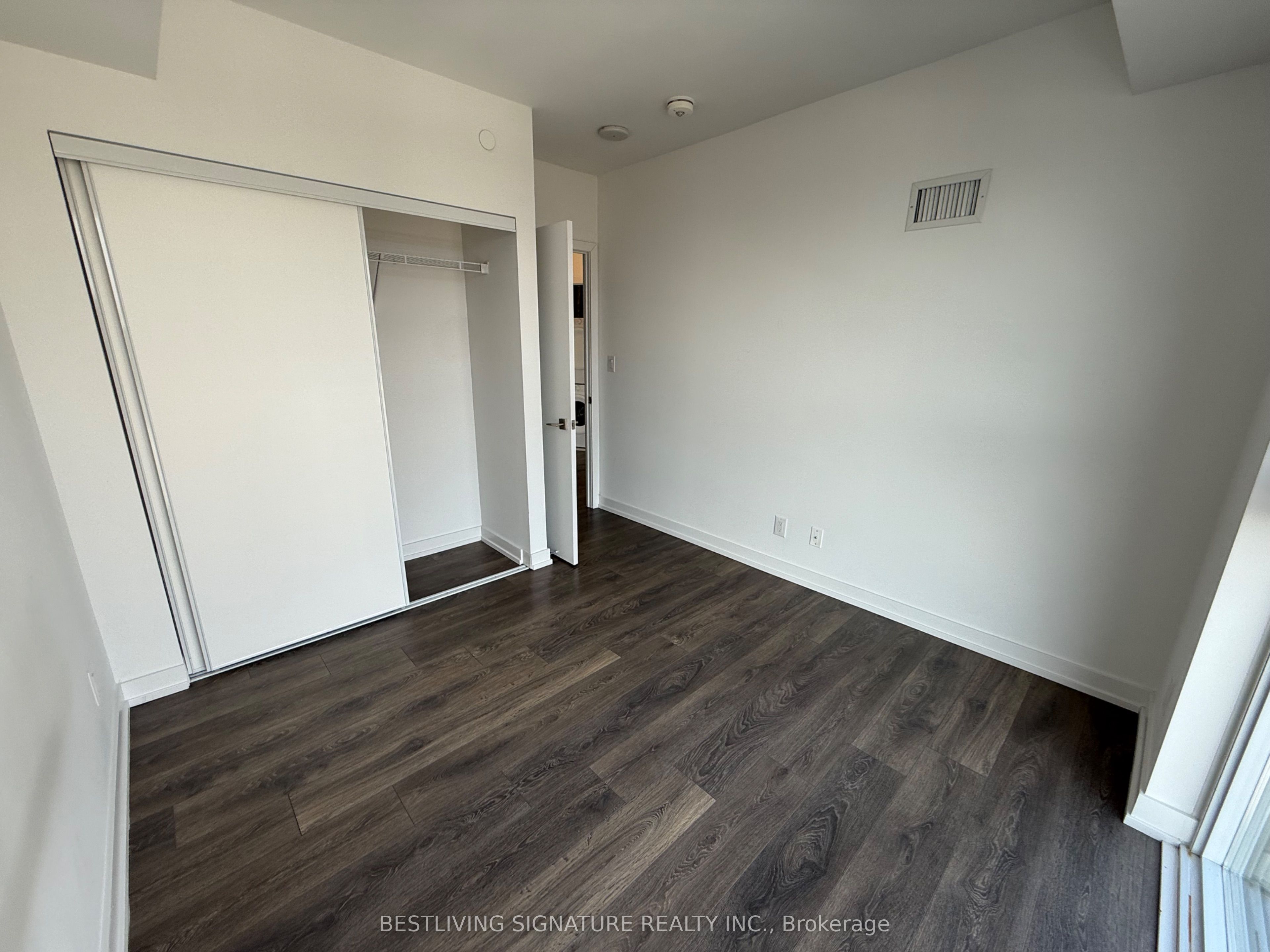 #1803 - 159 Wellesley Street Property Photo 4