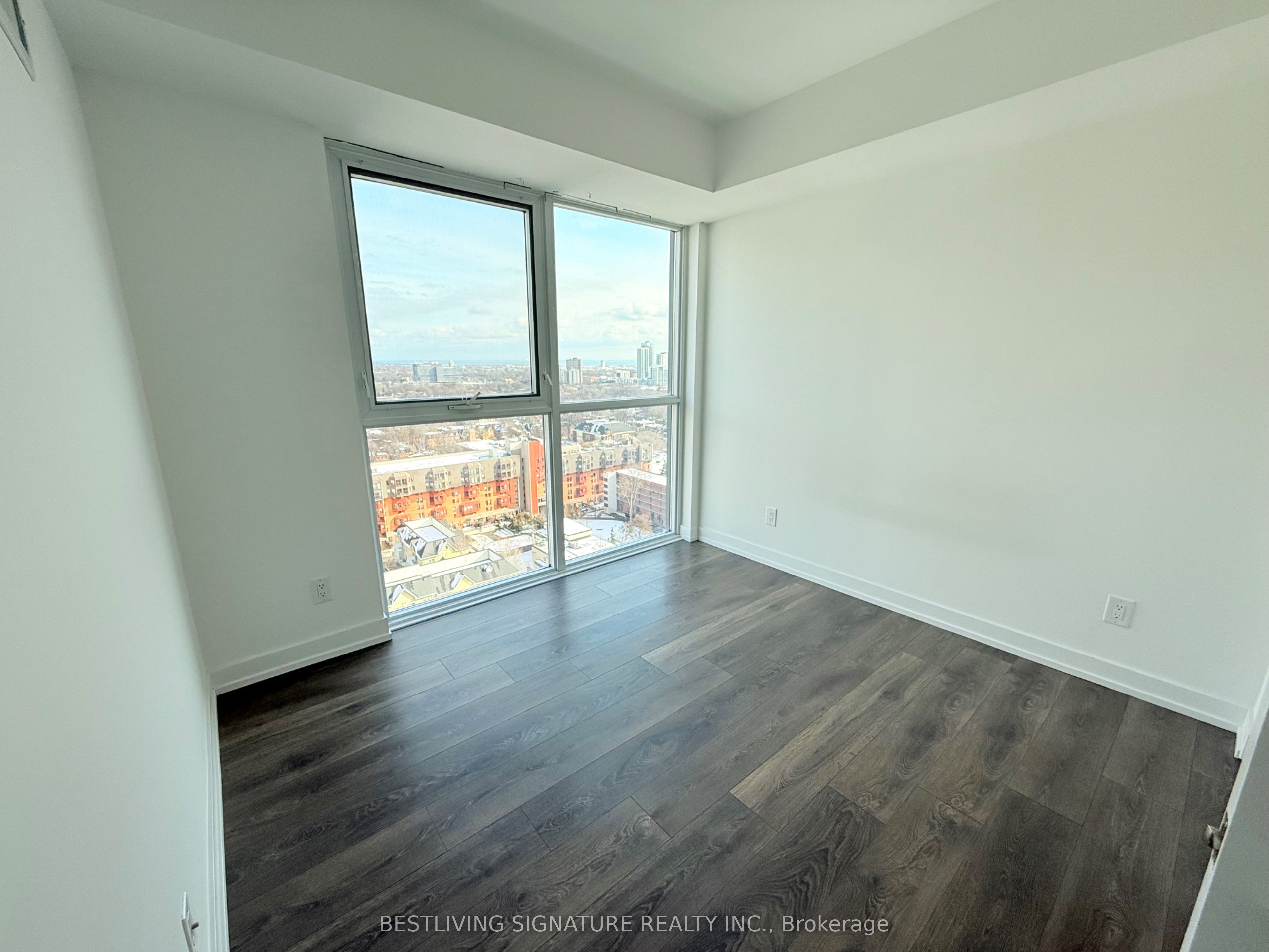 #1803 - 159 Wellesley Street Property Photo 5