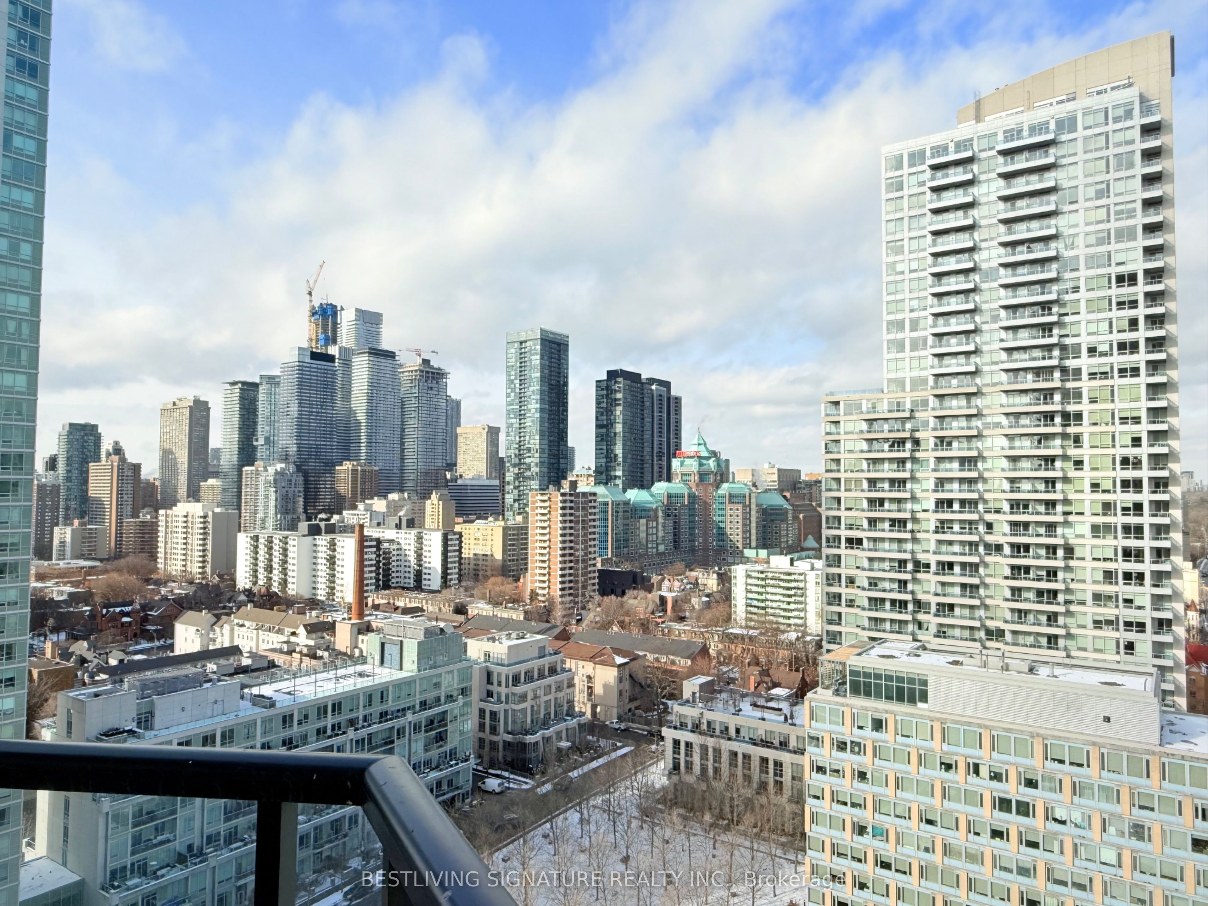 #1803 - 159 Wellesley Street Property Photo 8