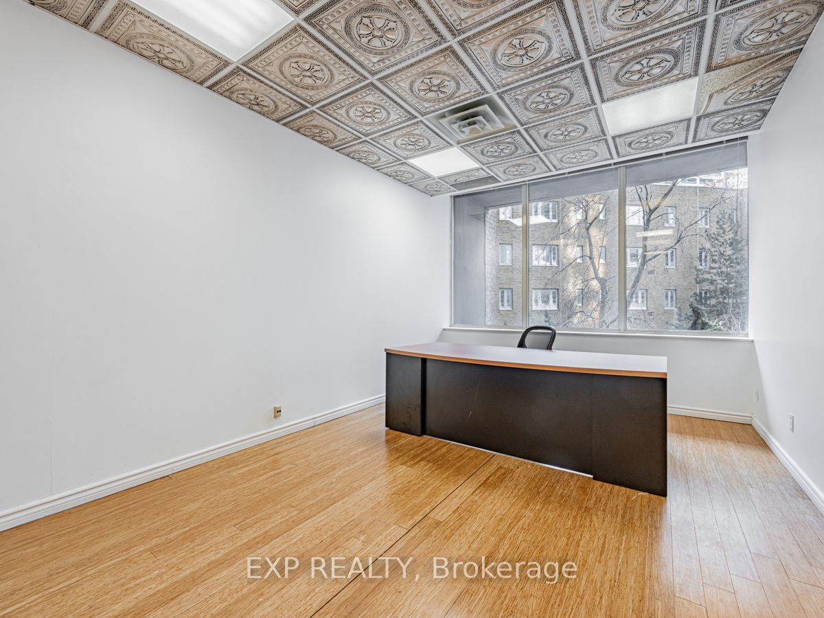 #320 - 1033 Bay Street Property Photo 2