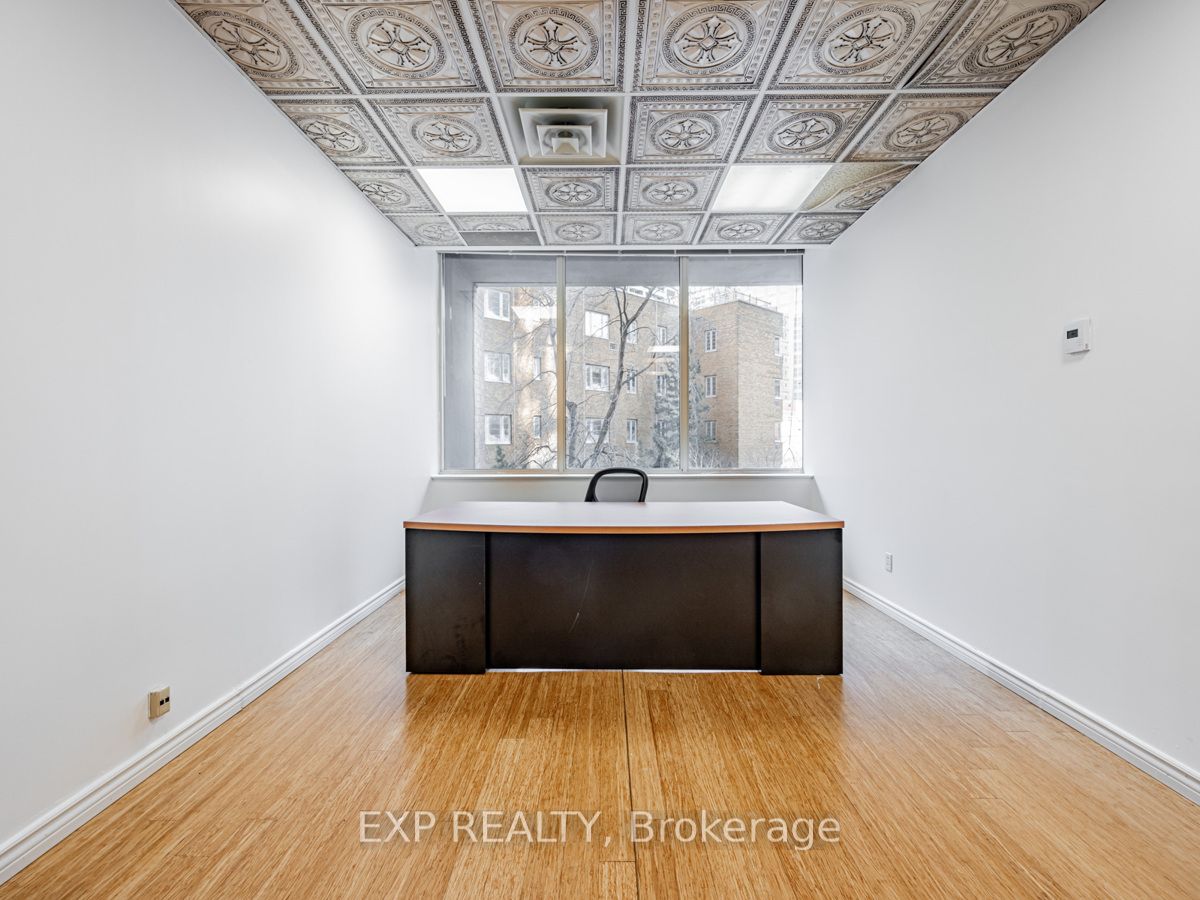 #320 - 1033 Bay Street Property Photo 3