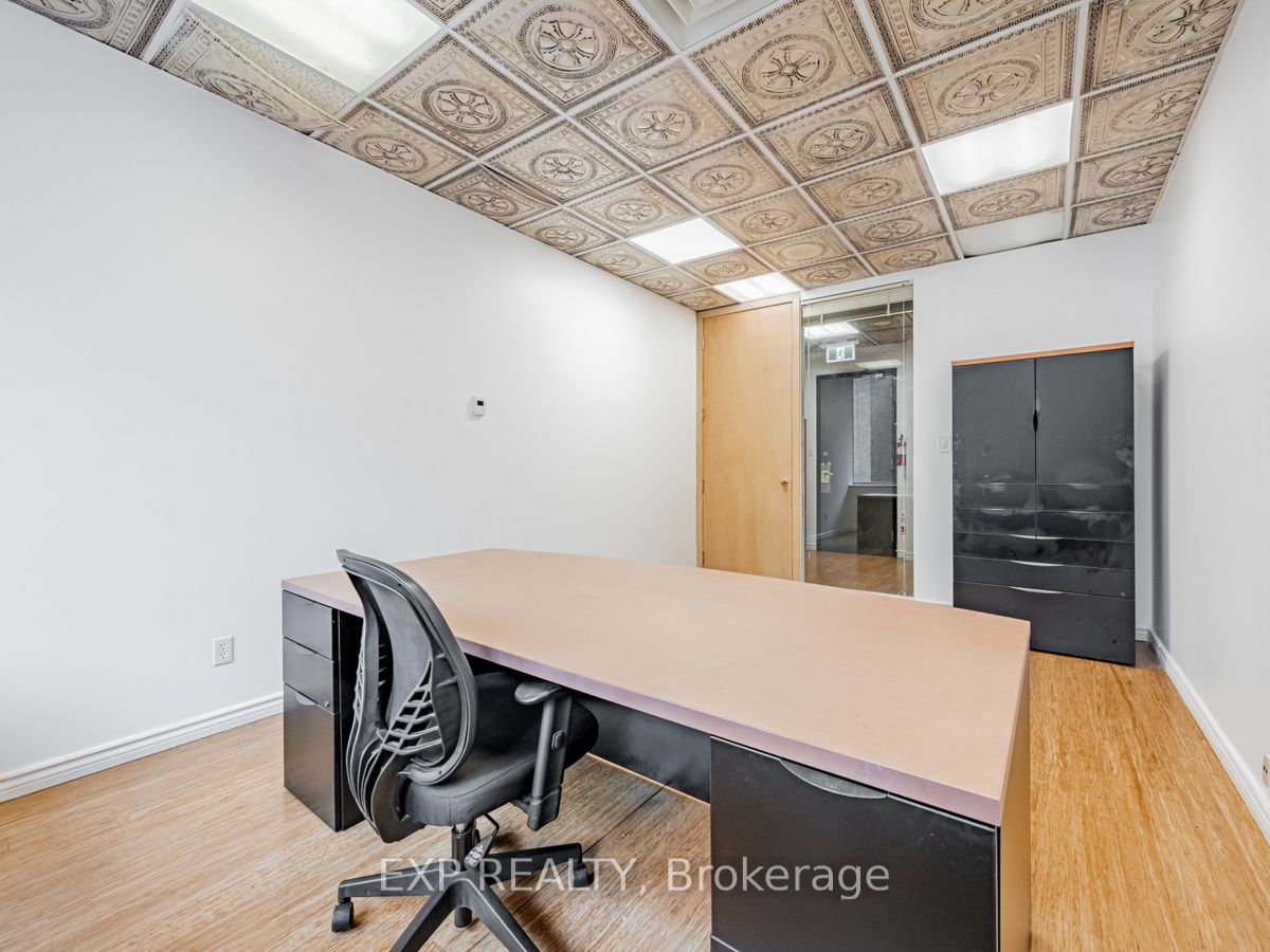 #320 - 1033 Bay Street Property Photo 4
