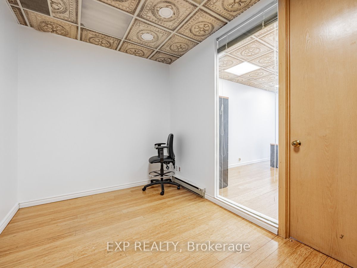 #320 - 1033 Bay Street Property Photo 5