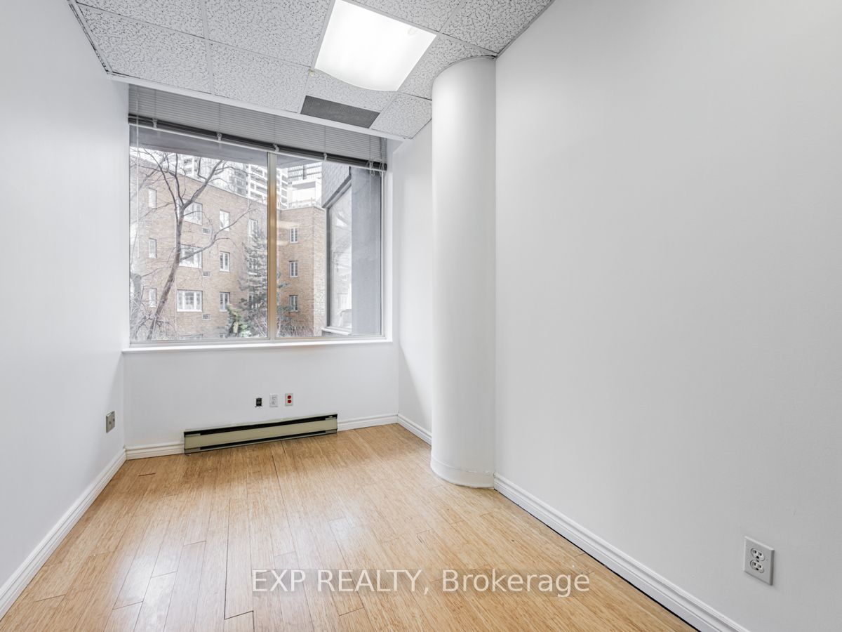 #320 - 1033 Bay Street Property Photo 9
