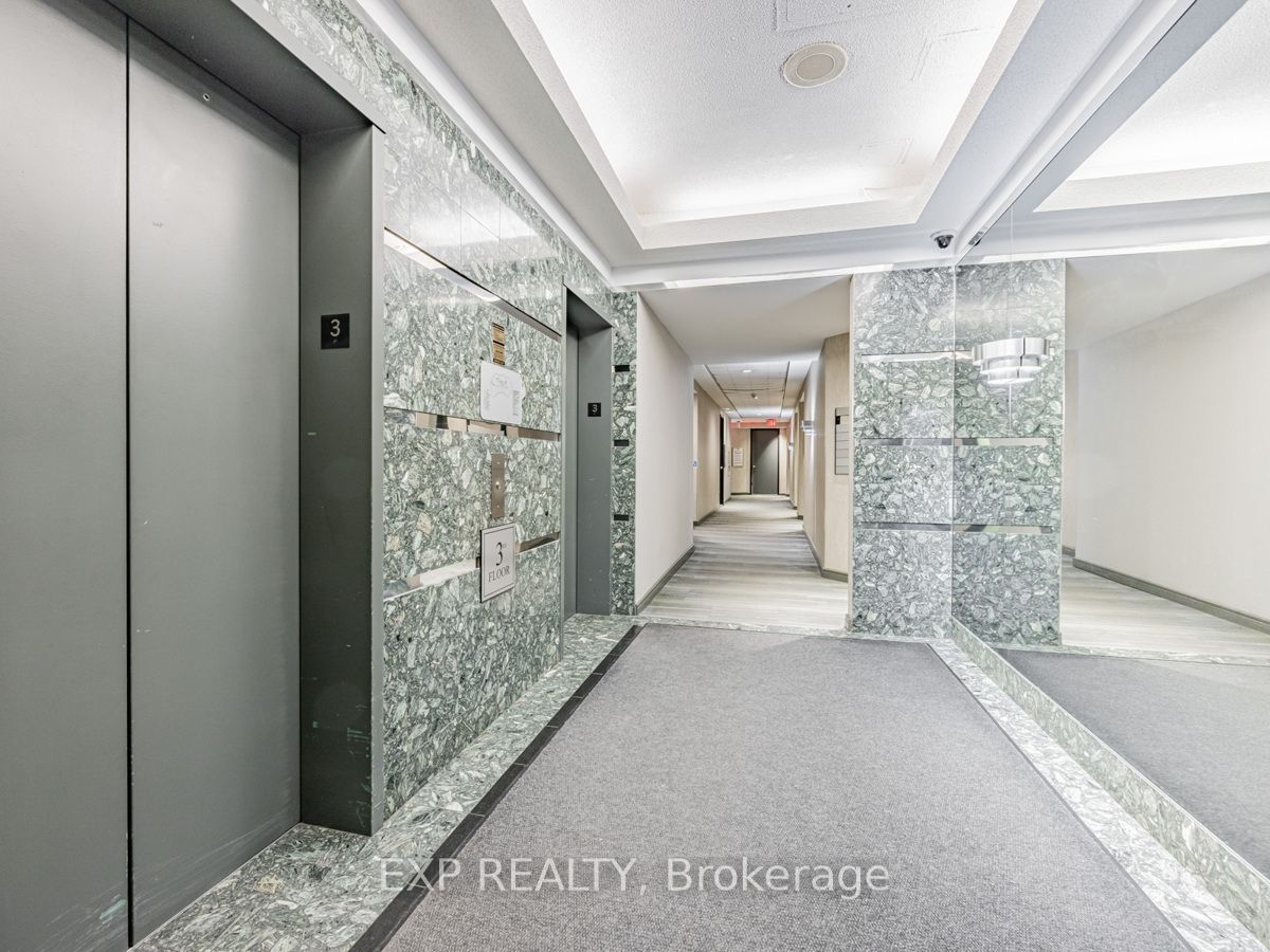 #320 - 1033 Bay Street Property Photo 12