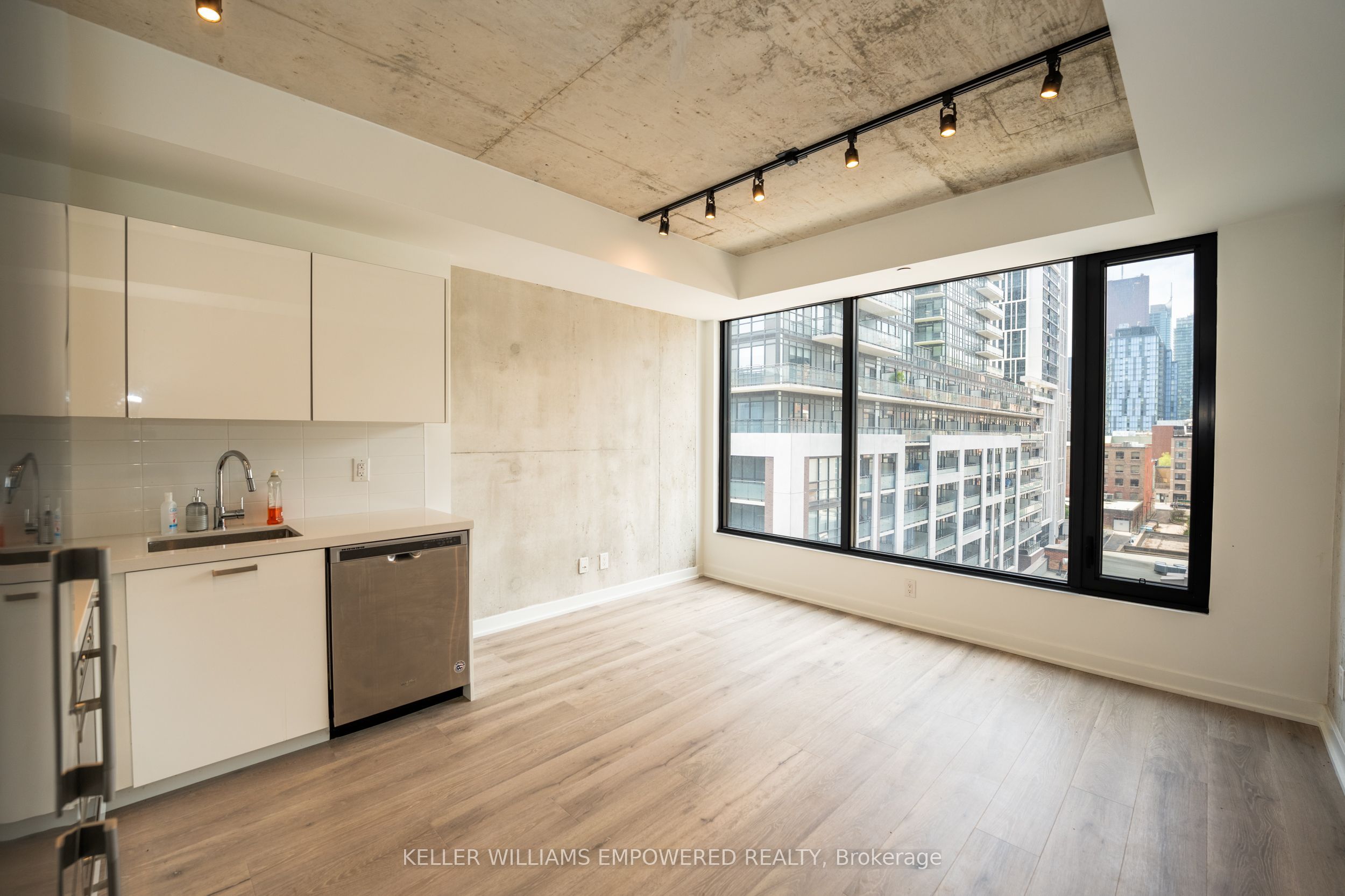 #713 - 55 Ontario Street Property Photo 1