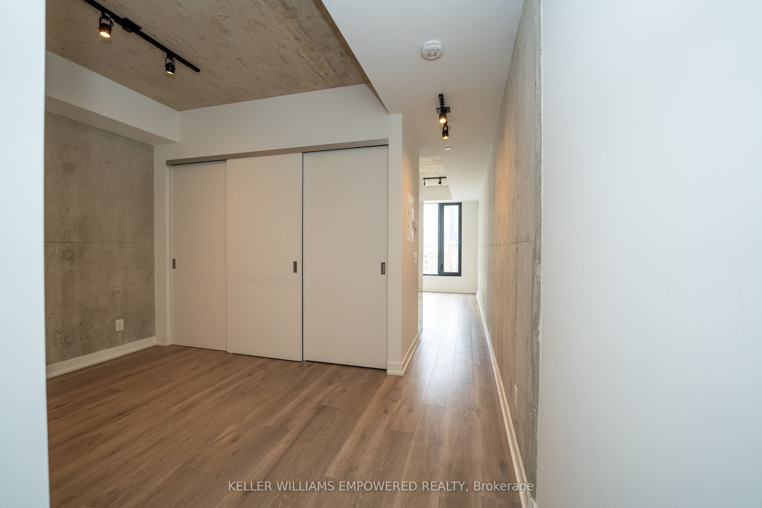 #713 - 55 Ontario Street Property Photo 13