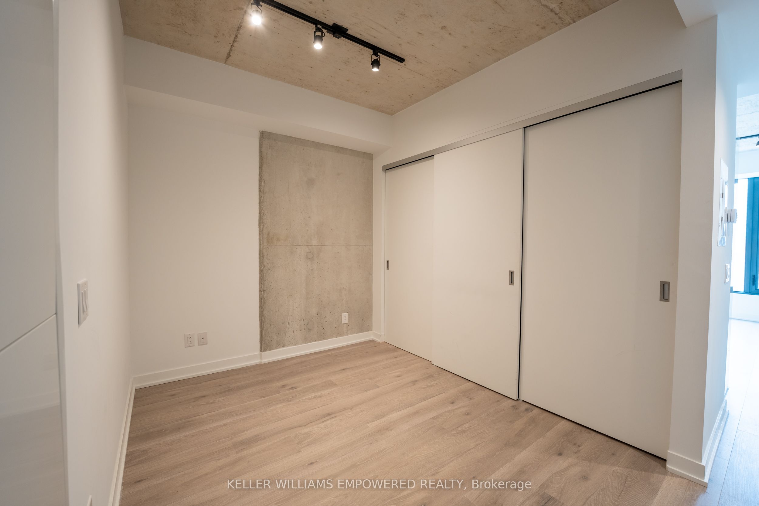 #713 - 55 Ontario Street Property Photo 15