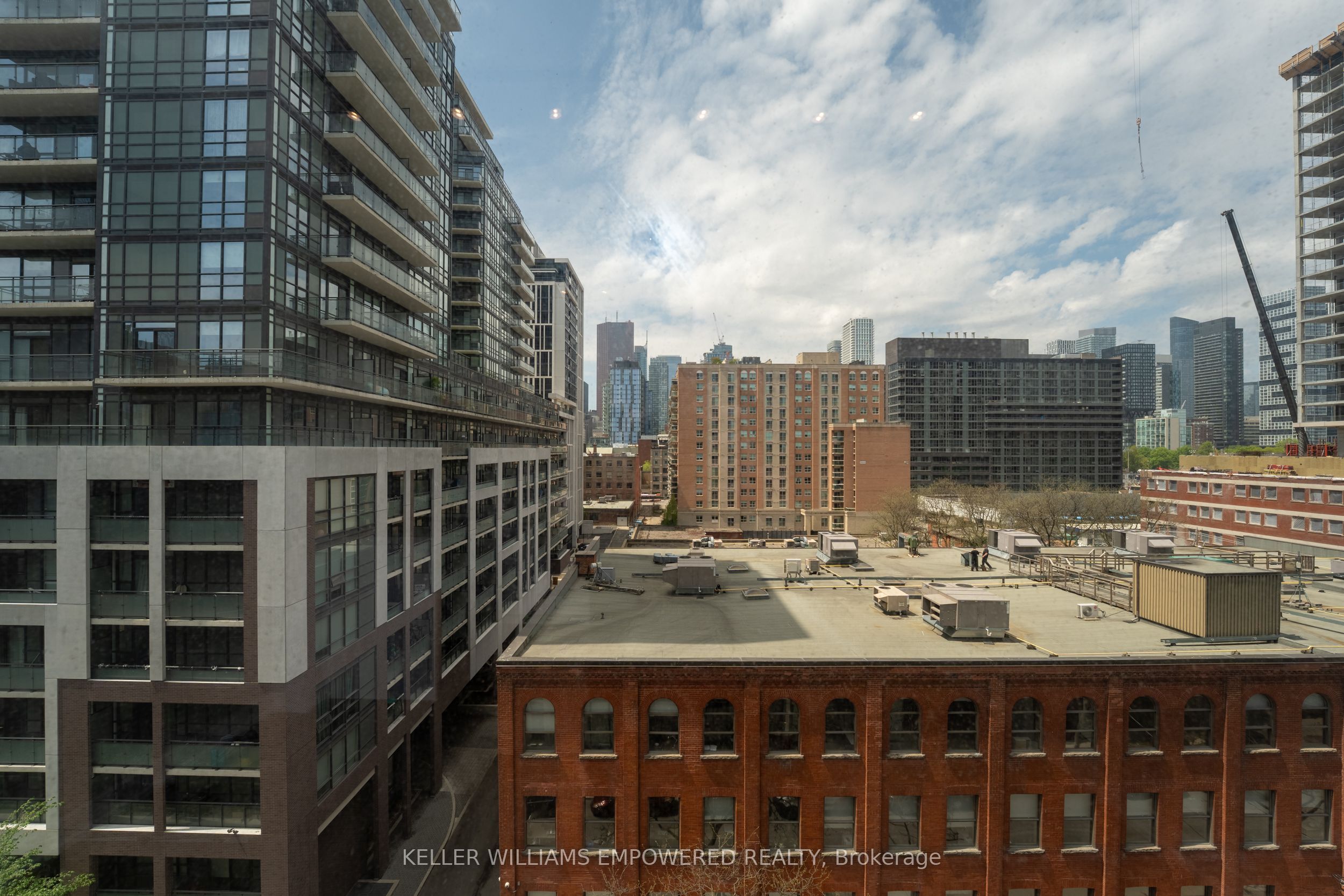 #713 - 55 Ontario Street Property Photo 17