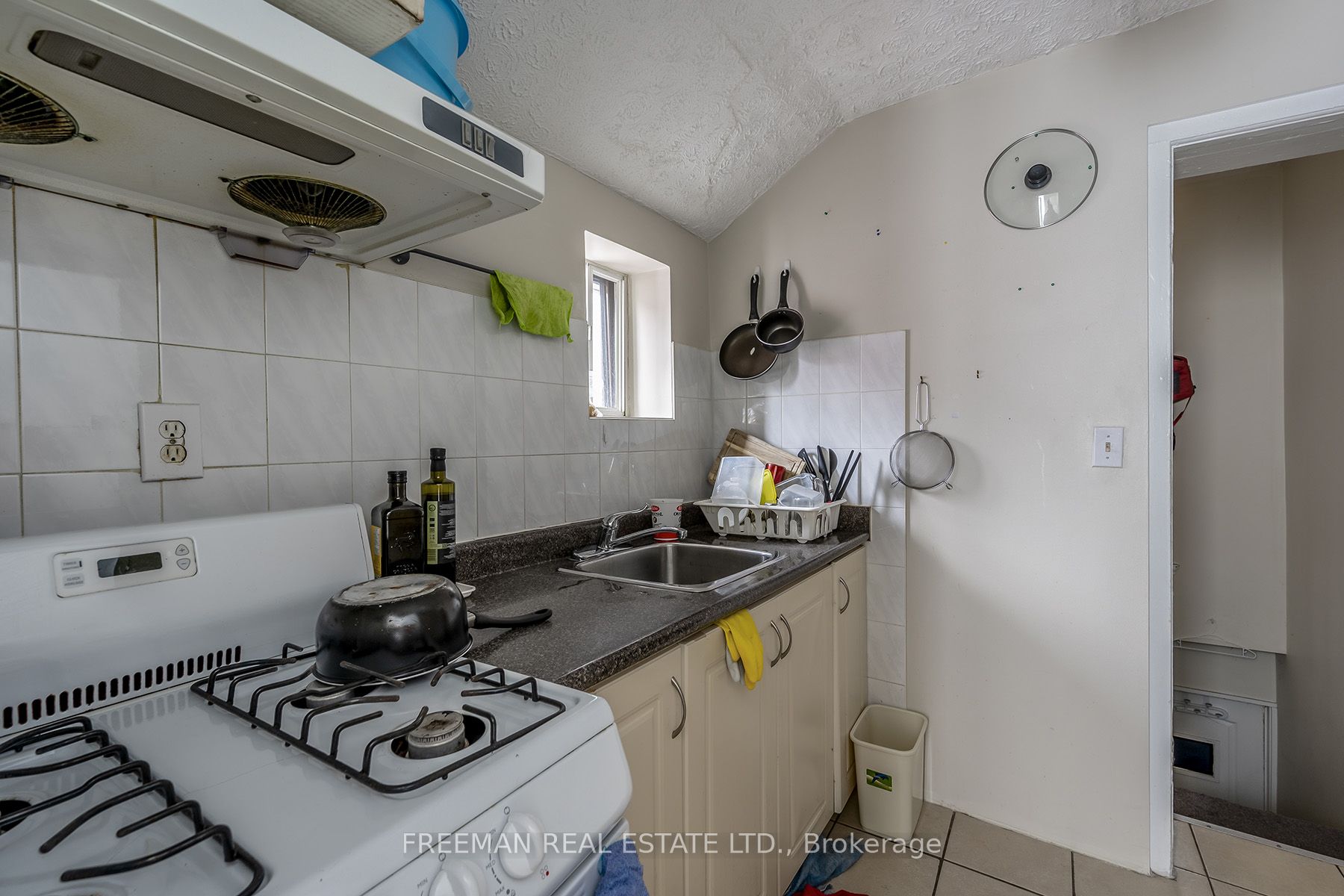 66 Euclid Avenue Property Photo 12