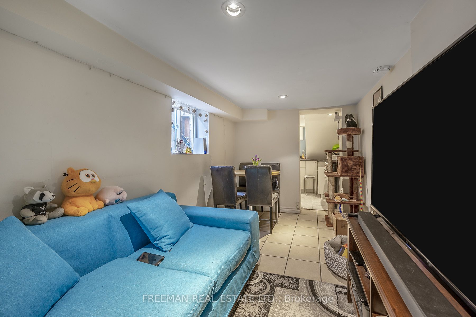 66 Euclid Avenue Property Photo 23