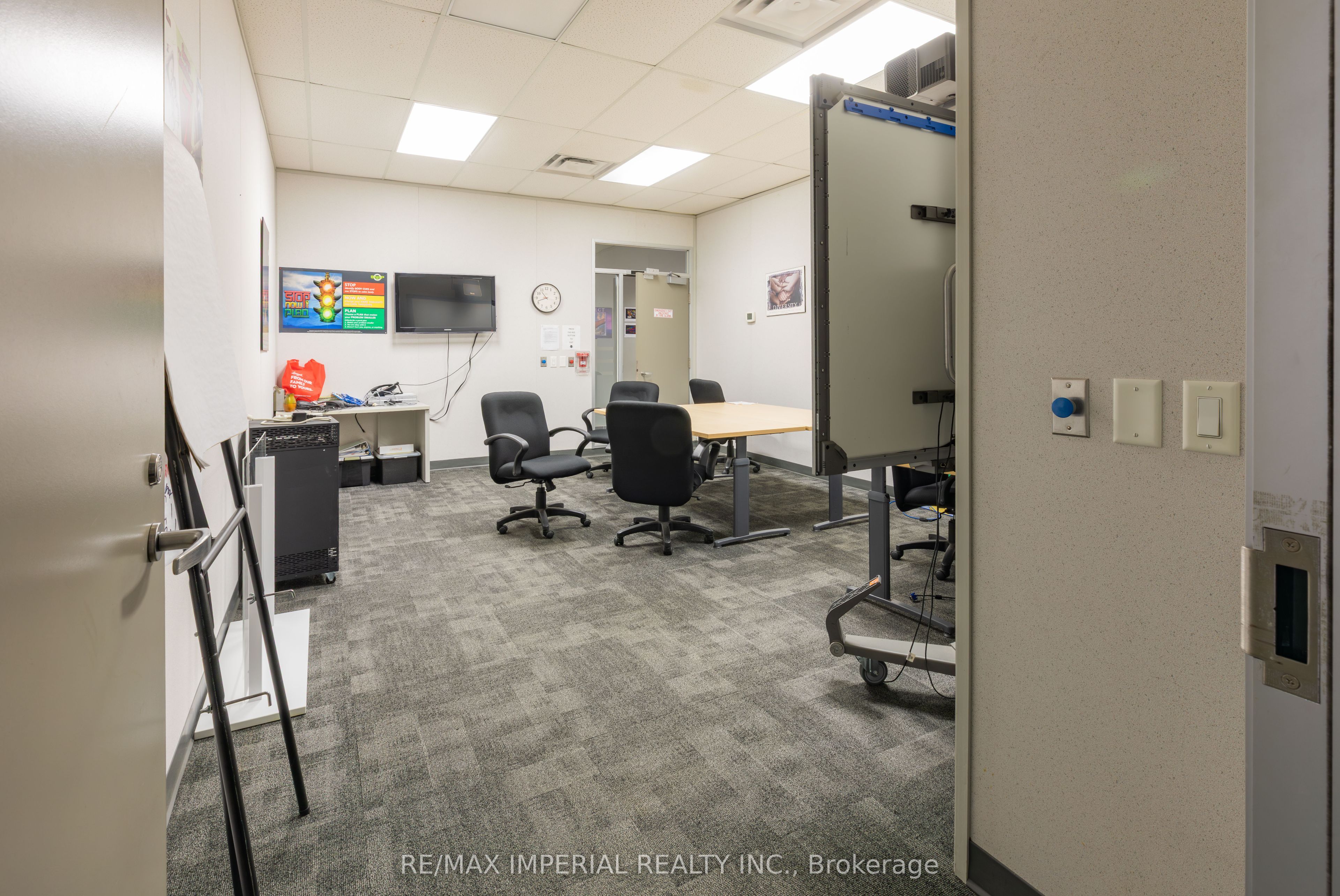 153 Dundas Street Property Photo 14