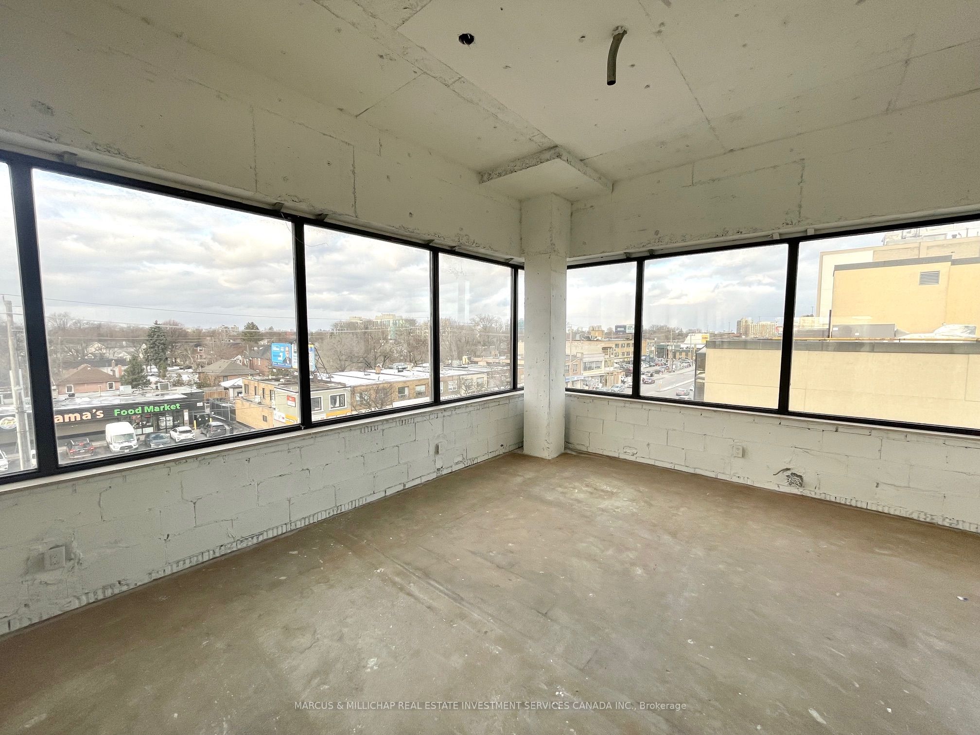 345 Wilson Avenue Property Photo 6