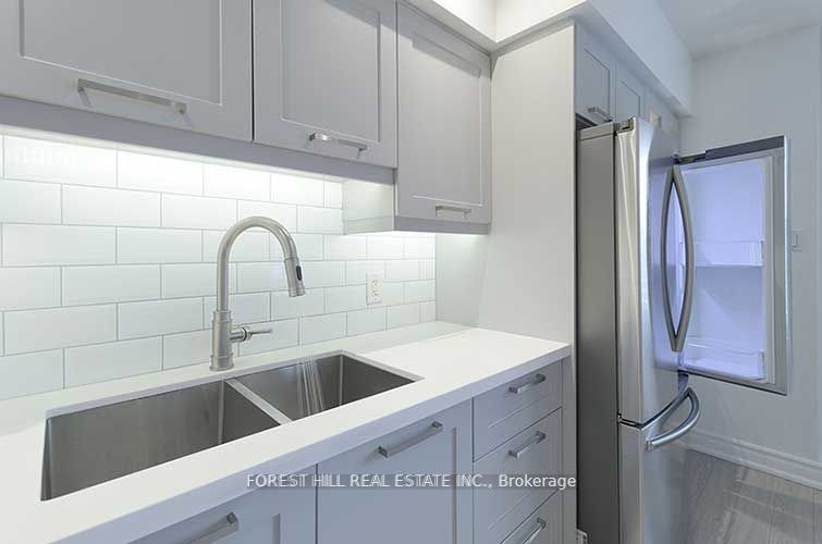 #410 - 12 Sudbury Street Property Photo 5