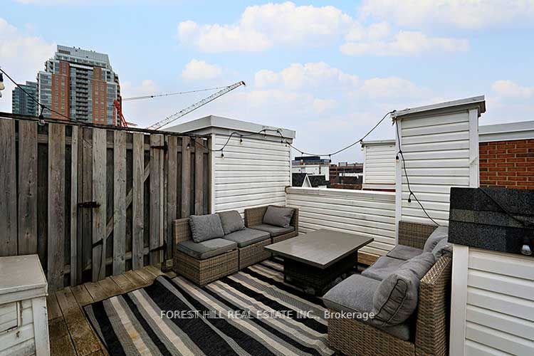 #410 - 12 Sudbury Street Property Photo 32