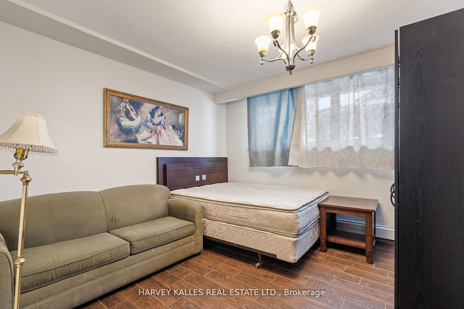 60 Garthdale Court Property Photo 16