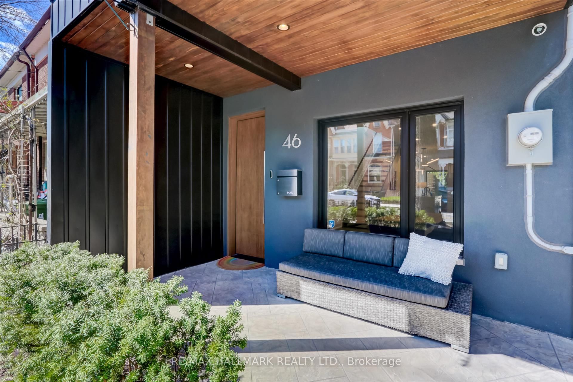 46 Borden Street Property Photo 2